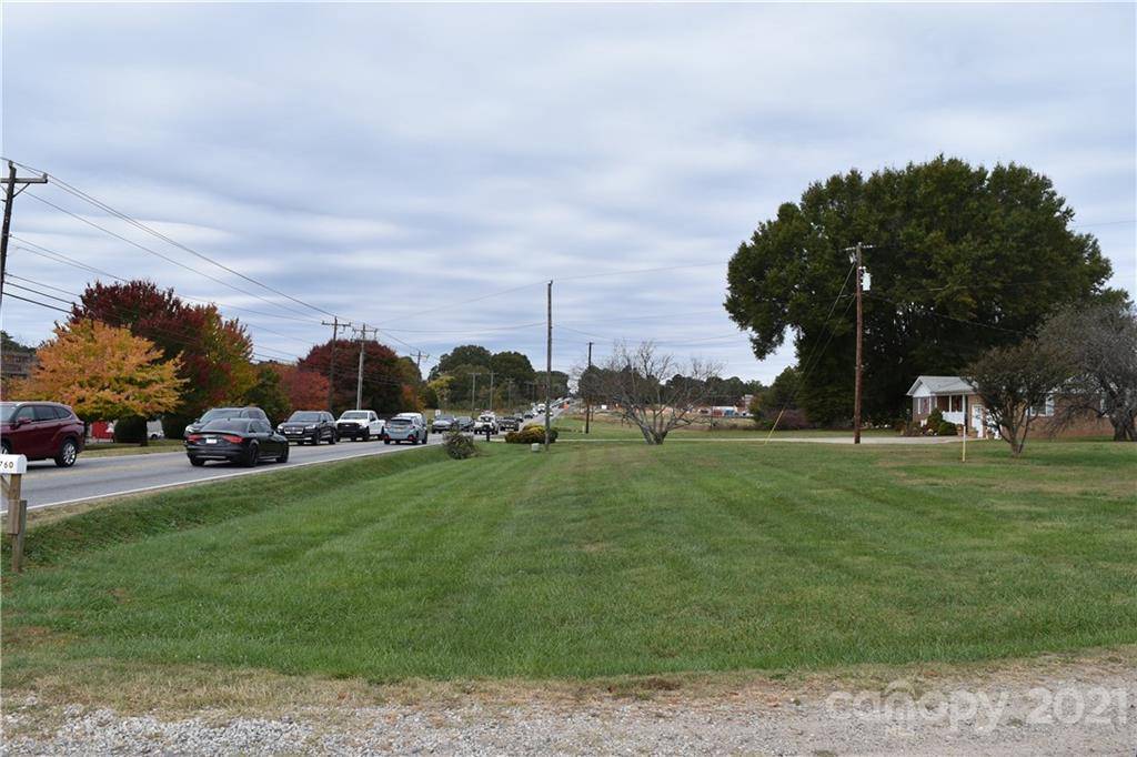 768 River HWY, Mooresville, NC 28117