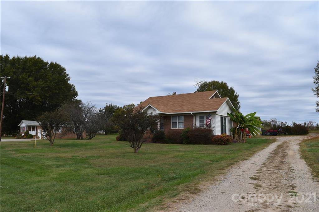 768 River HWY, Mooresville, NC 28117