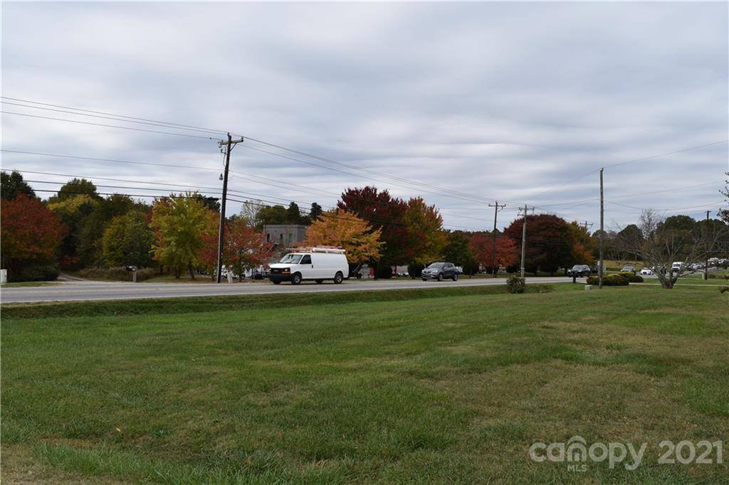 768 River HWY, Mooresville, NC 28117