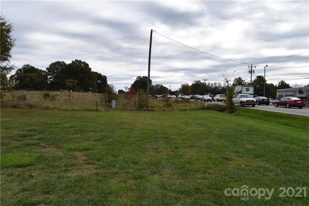 768 River HWY, Mooresville, NC 28117