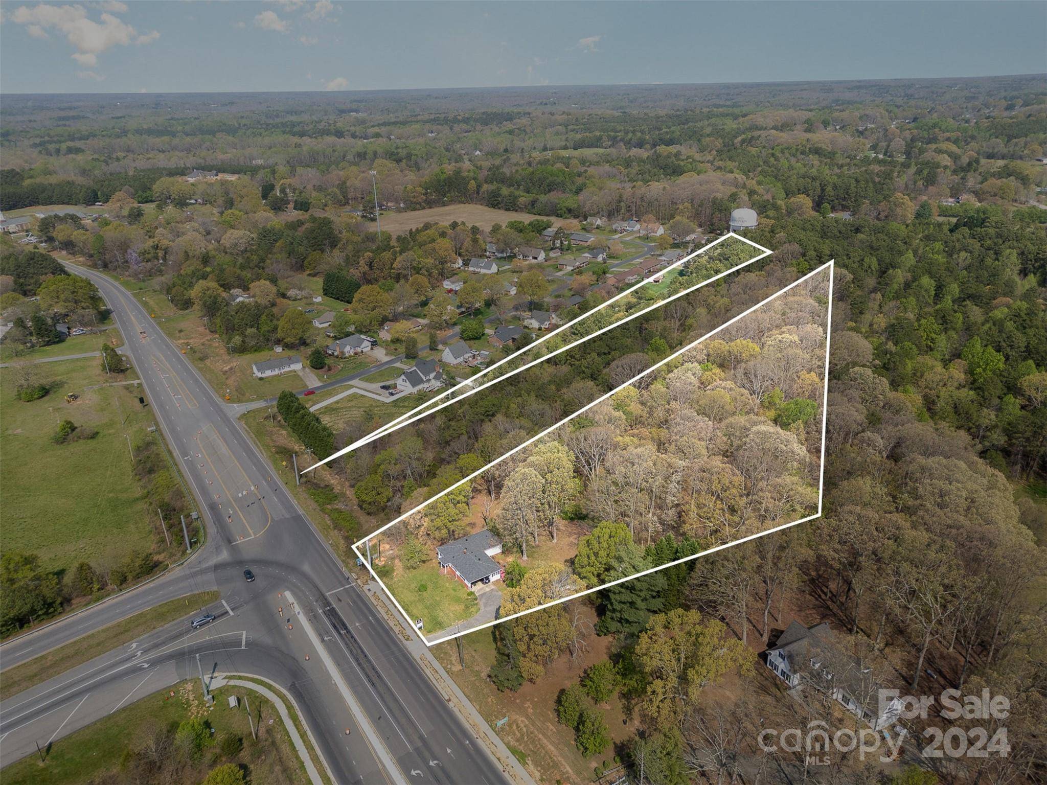 5518 Mooresville RD, Kannapolis, NC 28081