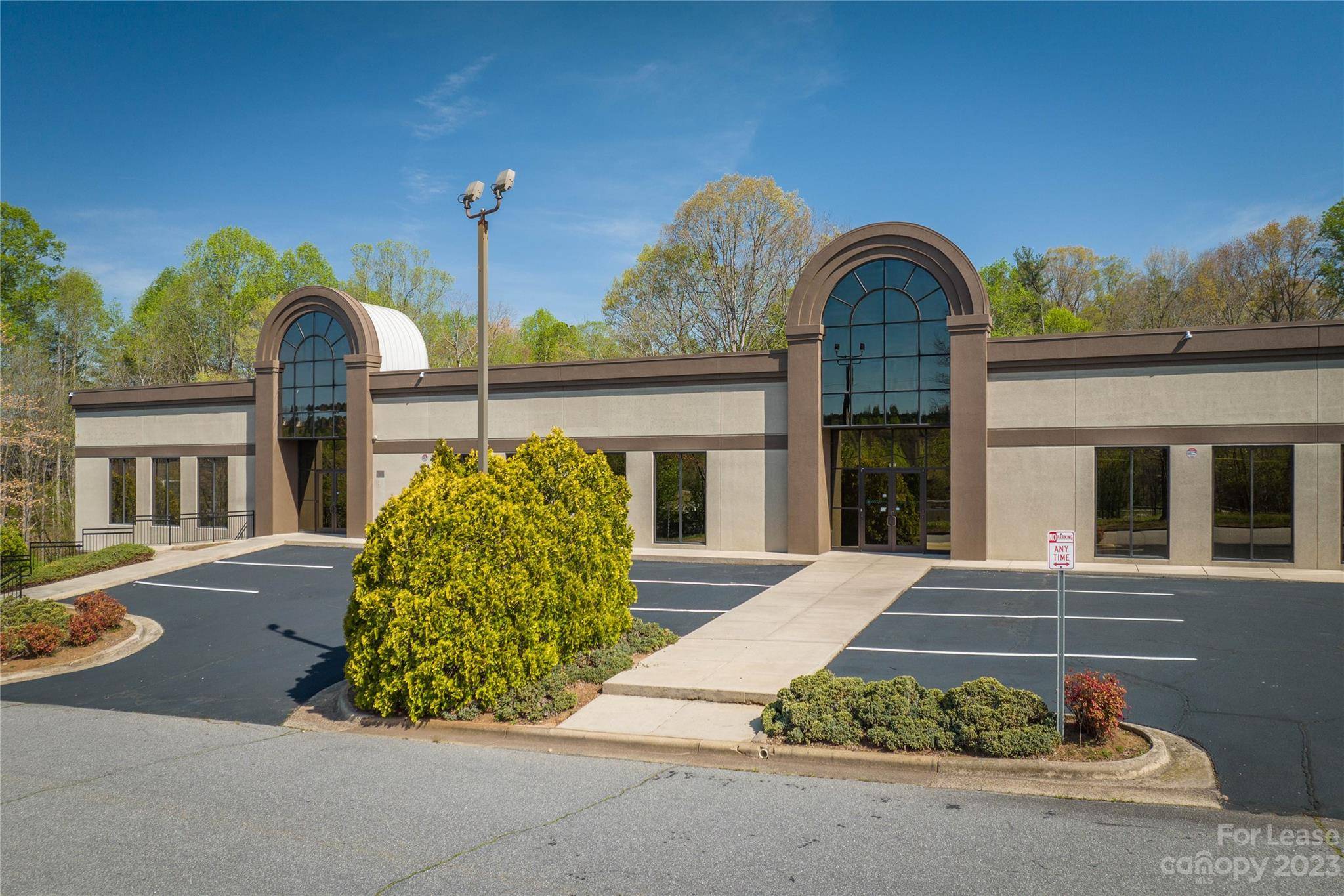 1270 25th Street PL SE, Hickory, NC 28602