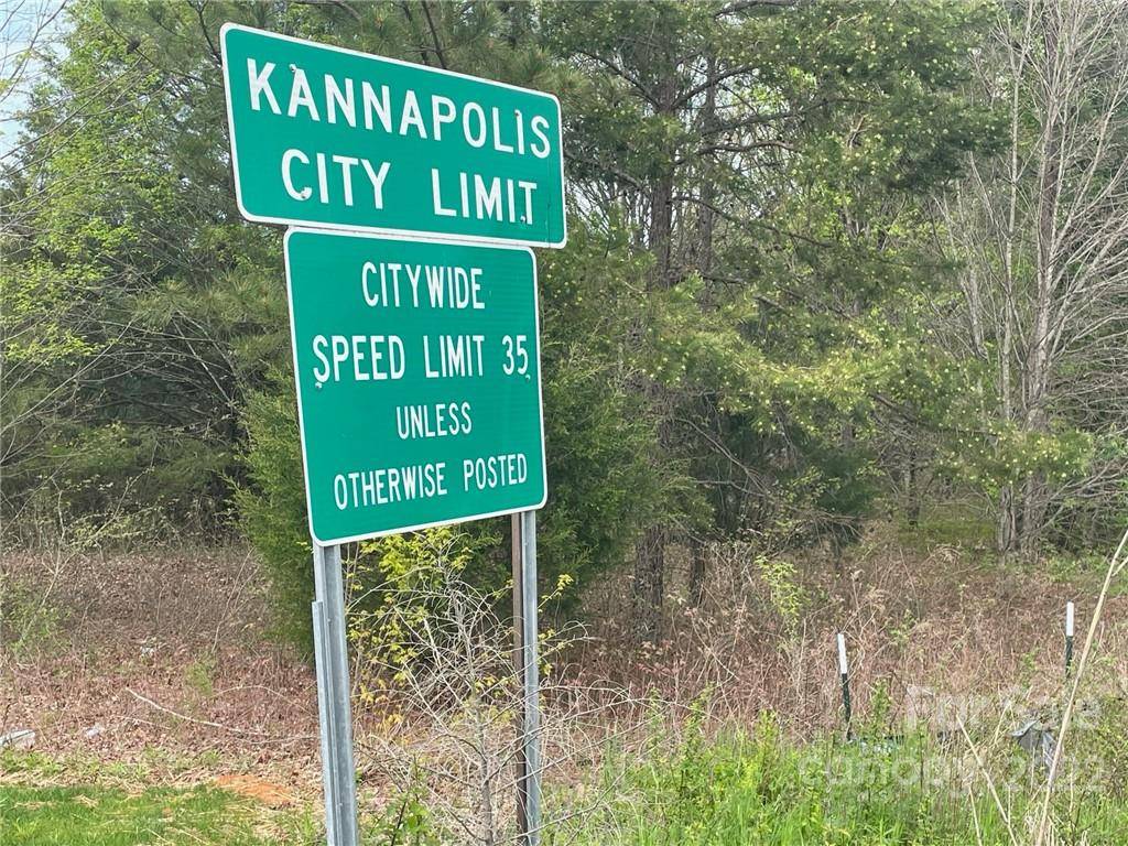 5445 Mooresville RD, Kannapolis, NC 28081
