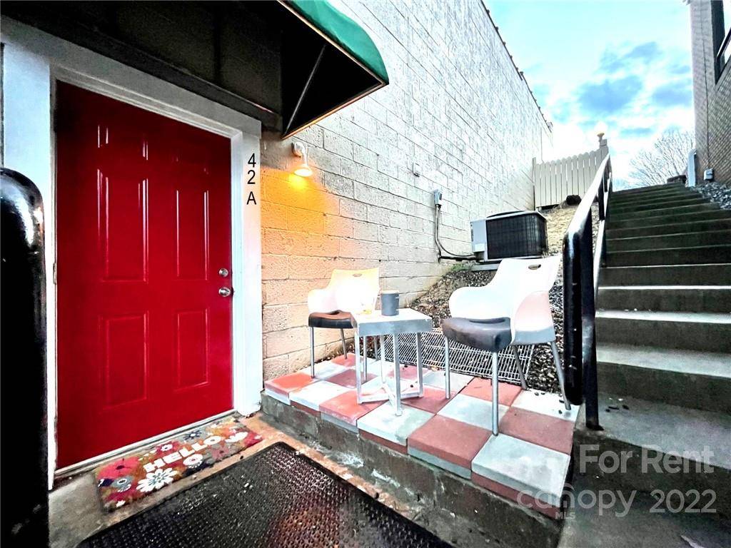 42 Main ST N #A, Mars Hill, NC 28754