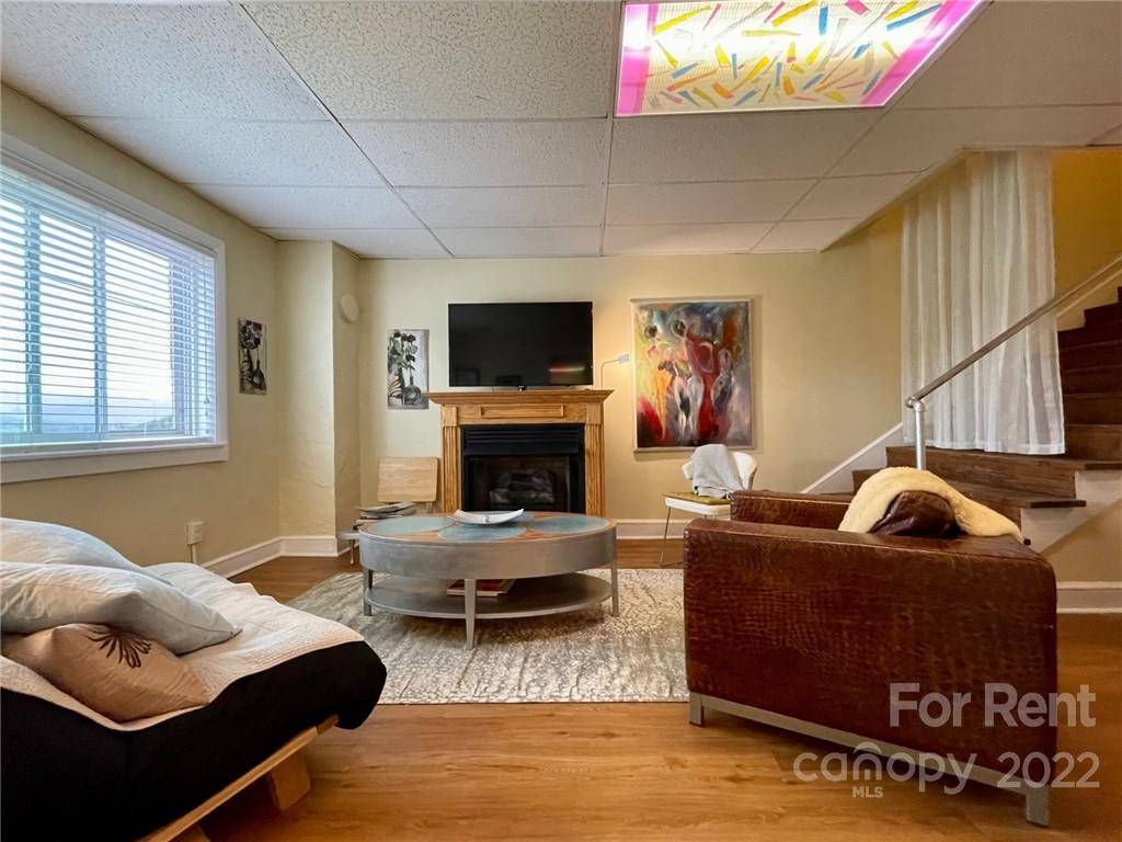 42 Main ST N #A, Mars Hill, NC 28754