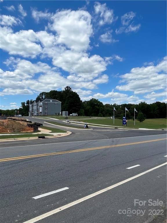 2108 Stallings RD, Matthews, NC 28104