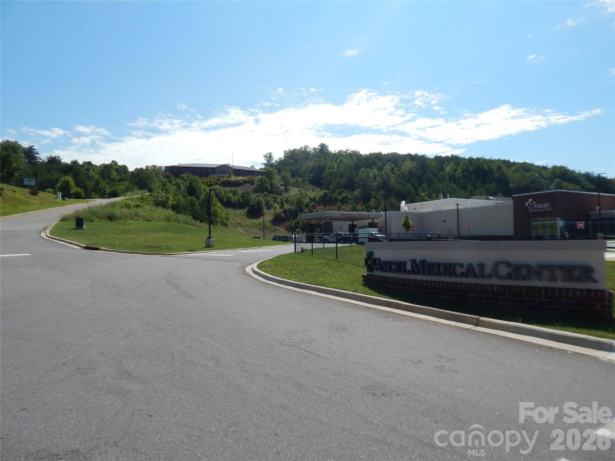 Lot B Macon Center DR #B, Franklin, NC 28734