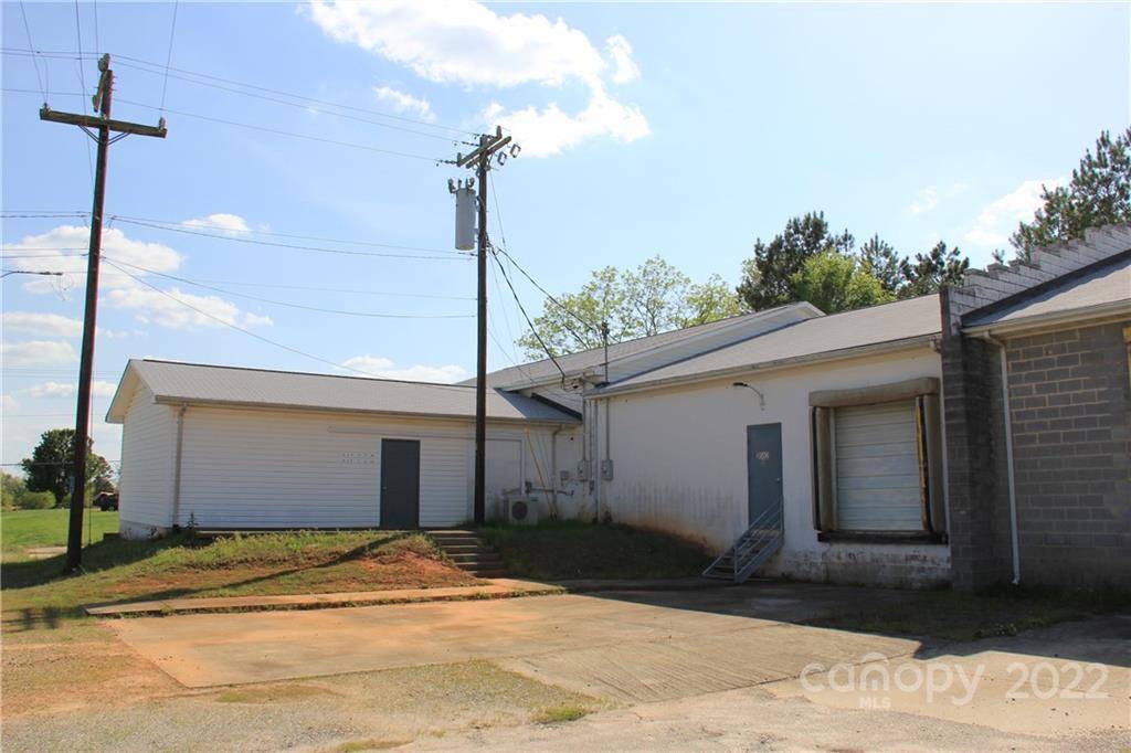 0000 & 3562 Old Catawba RD, Claremont, NC 28610