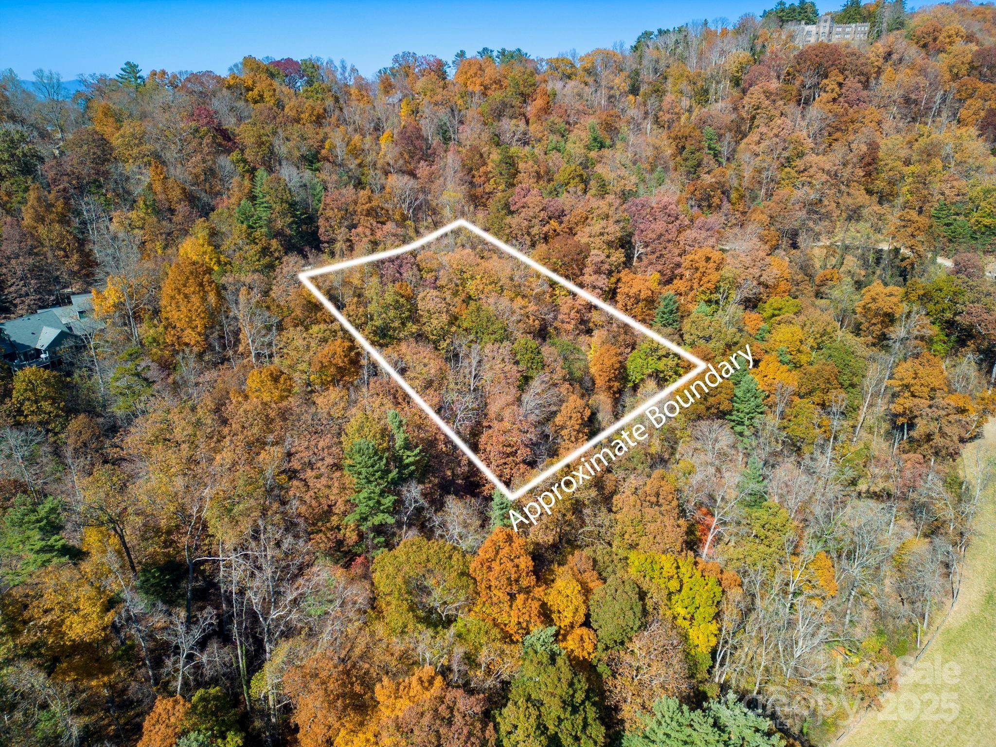 000 Vance Gap RD, Asheville, NC 28804