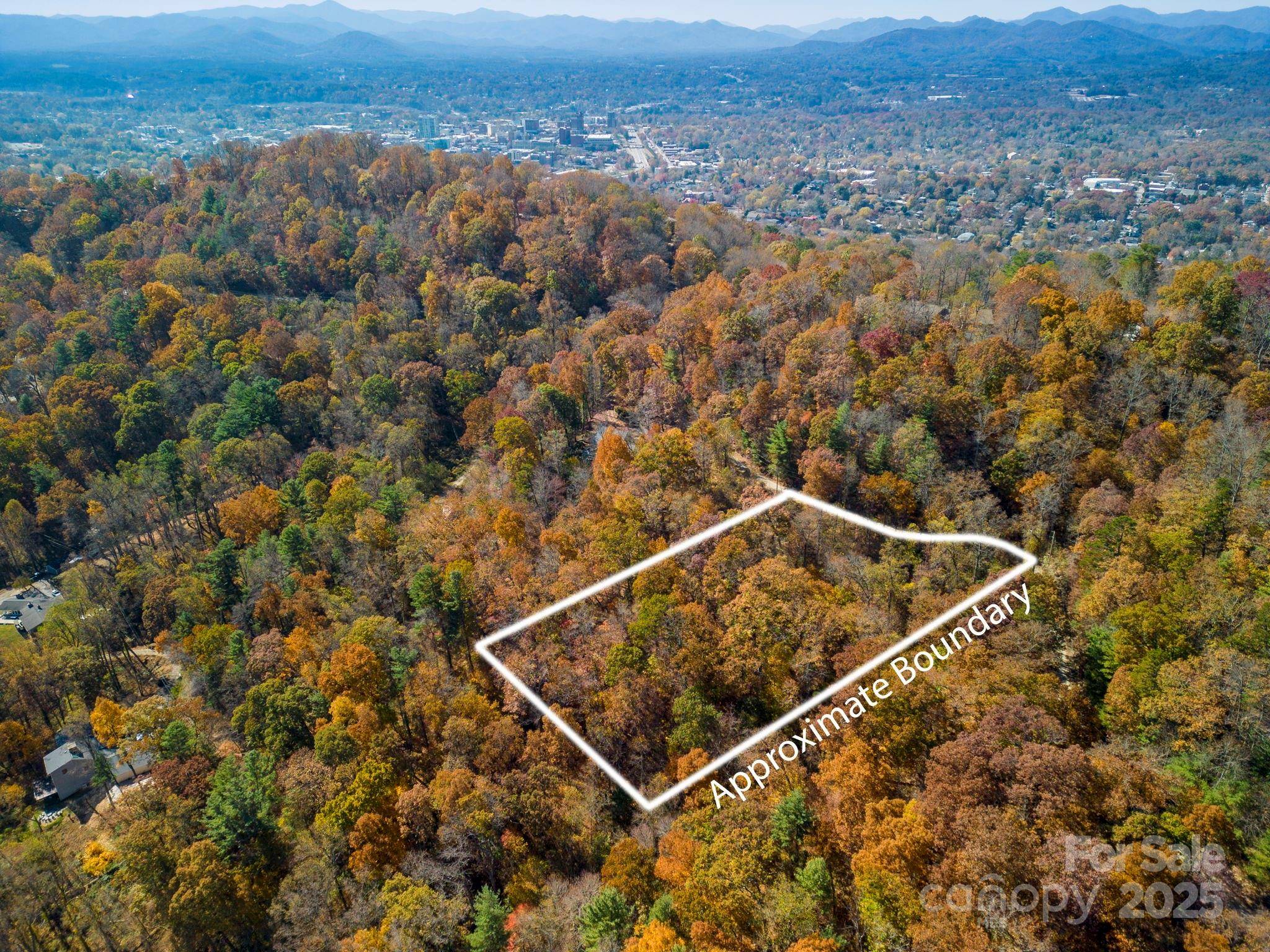 000 Vance Gap RD, Asheville, NC 28804