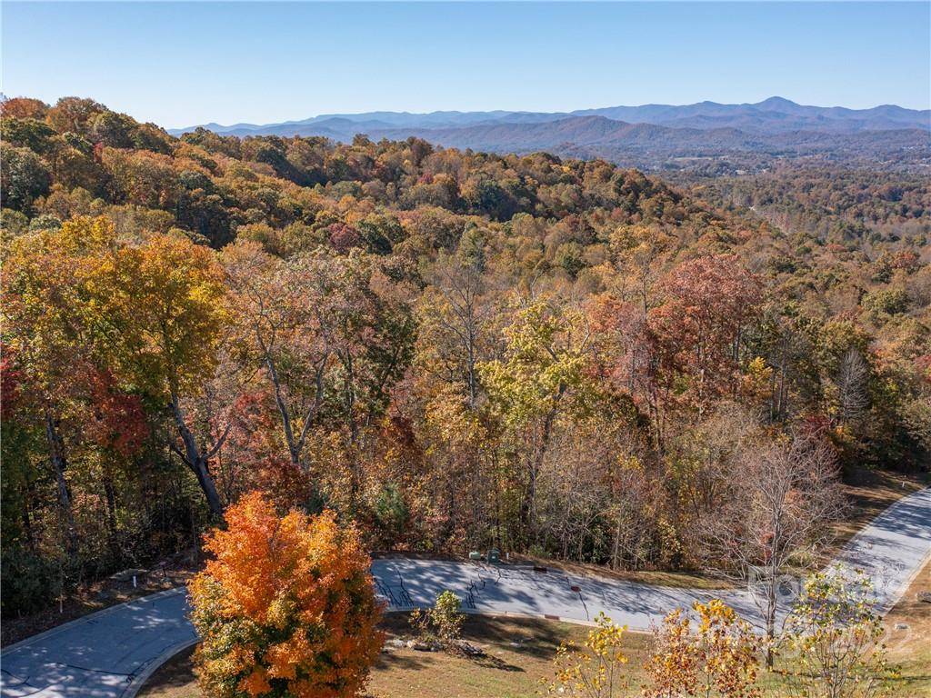 1736 Wood Owl CT #36R, Hendersonville, NC 28791