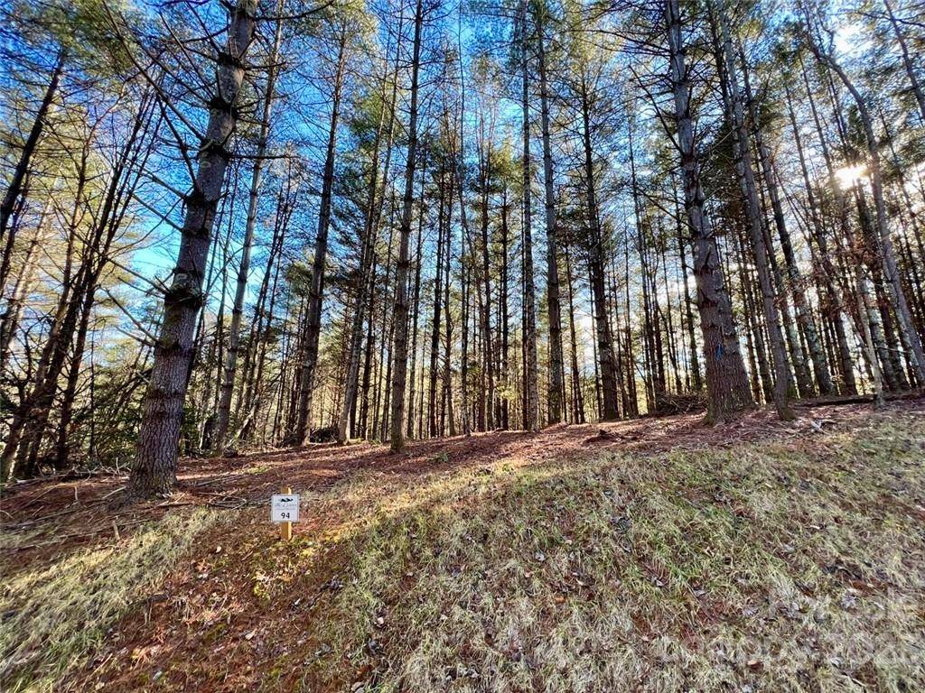 2.29 acres Lot 94 Crescent Ridge DR #94, Lenoir, NC 28645