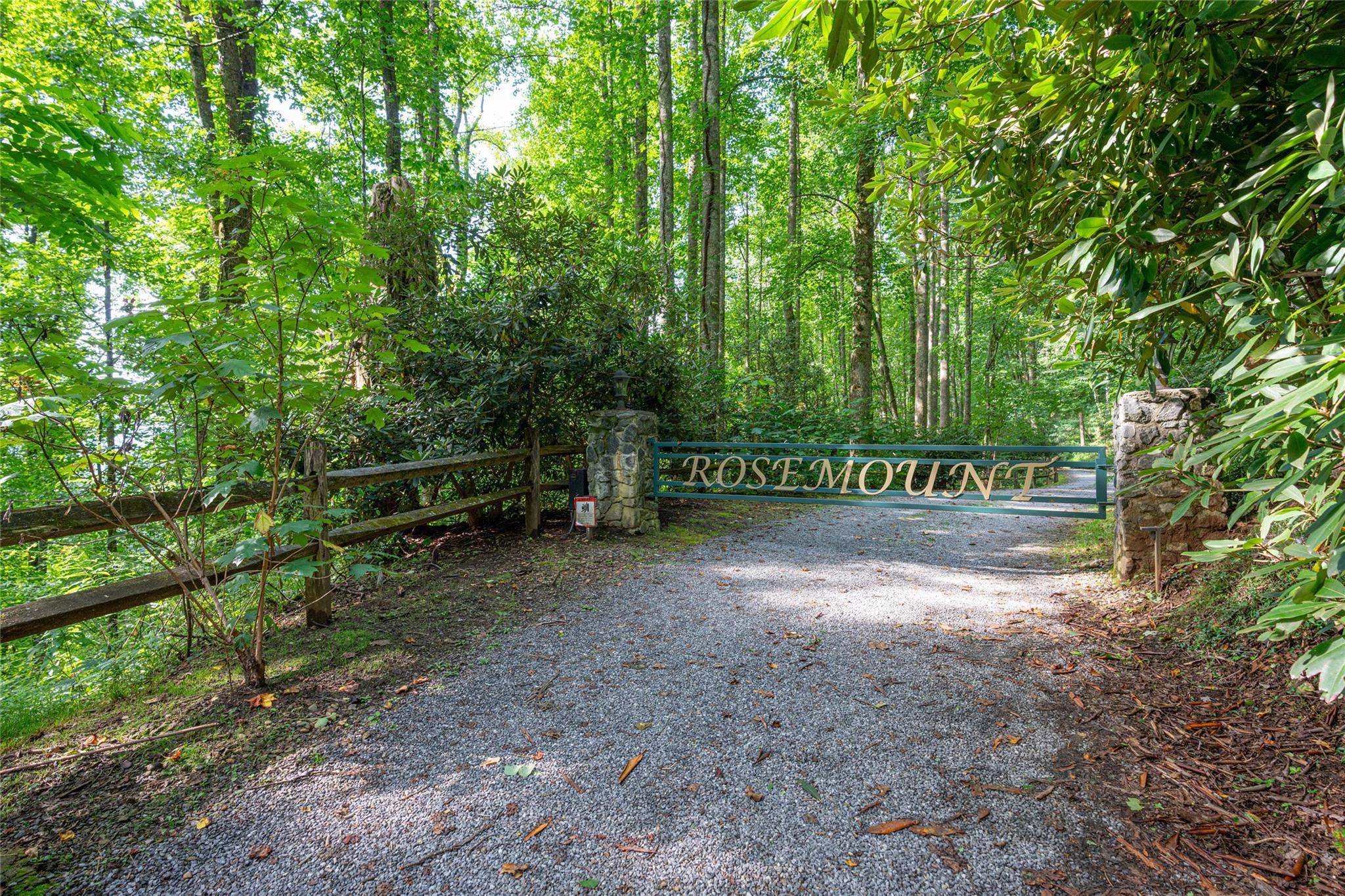 8 Resurrection LN #8, Sylva, NC 28779