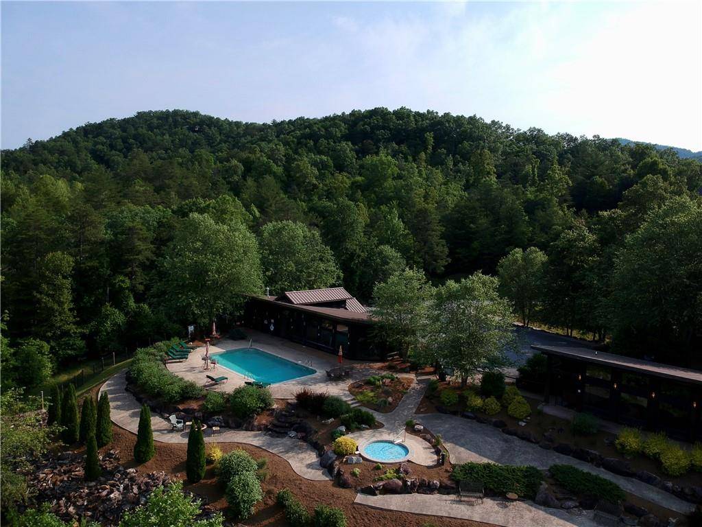 305 Raccoon RUN #25, Marshall, NC 28753