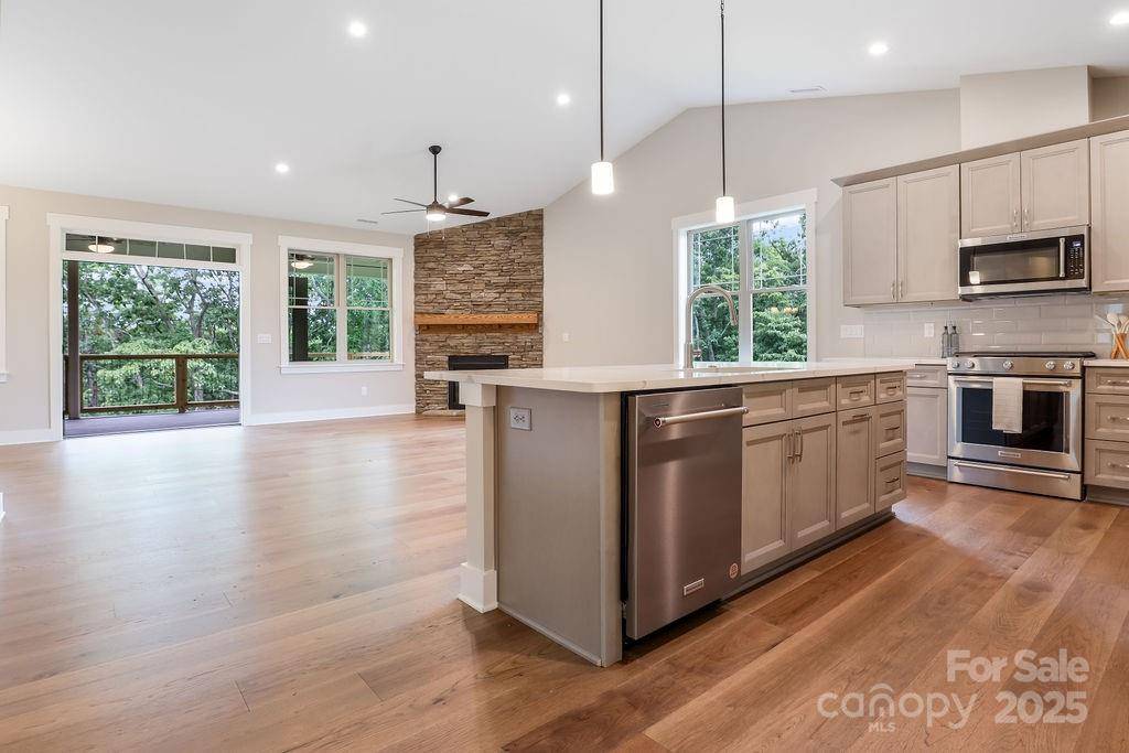 21 Craftsman Overlook RDG, Arden, NC 28704