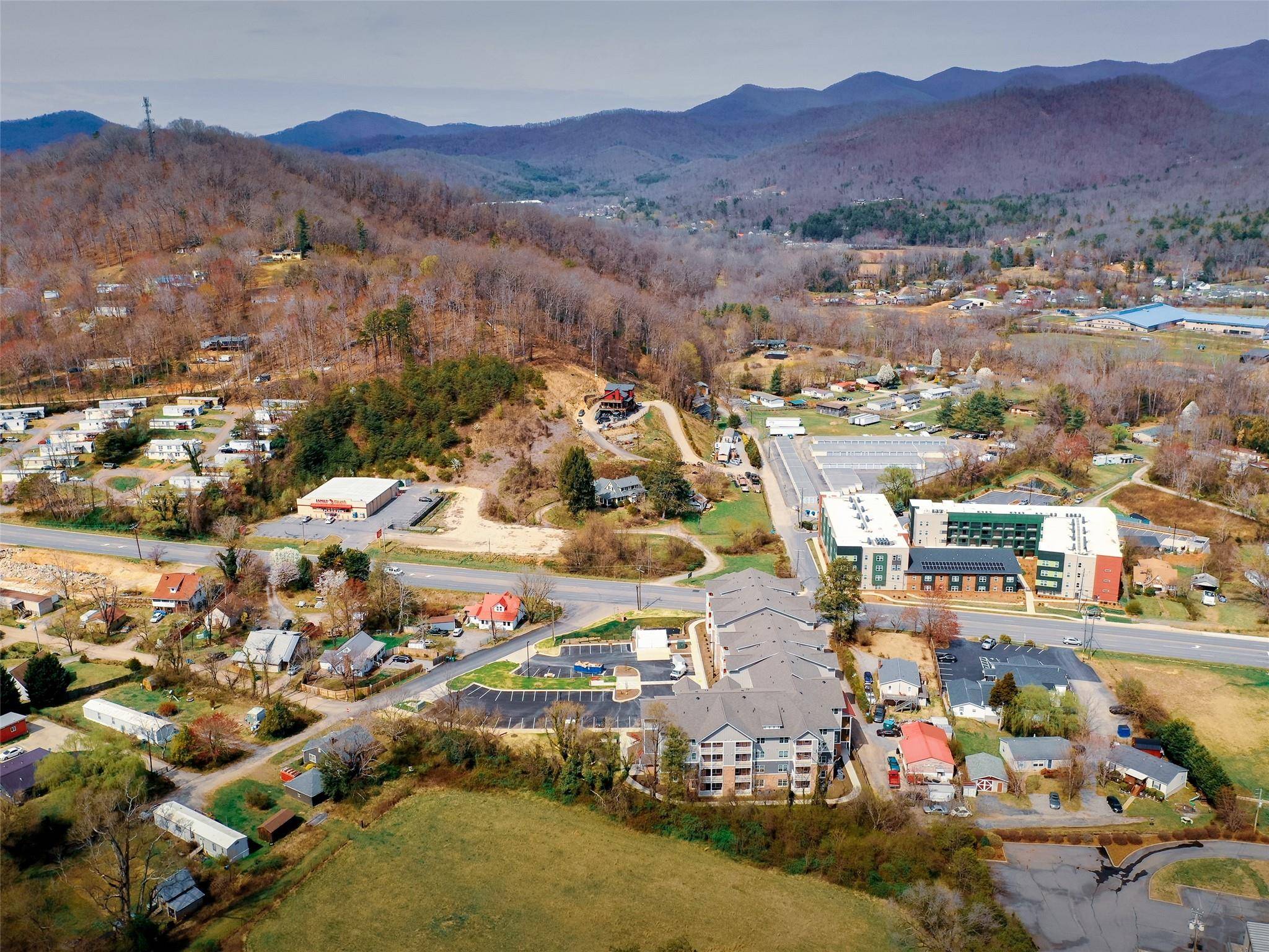 2236 US 70 HWY, Swannanoa, NC 28778