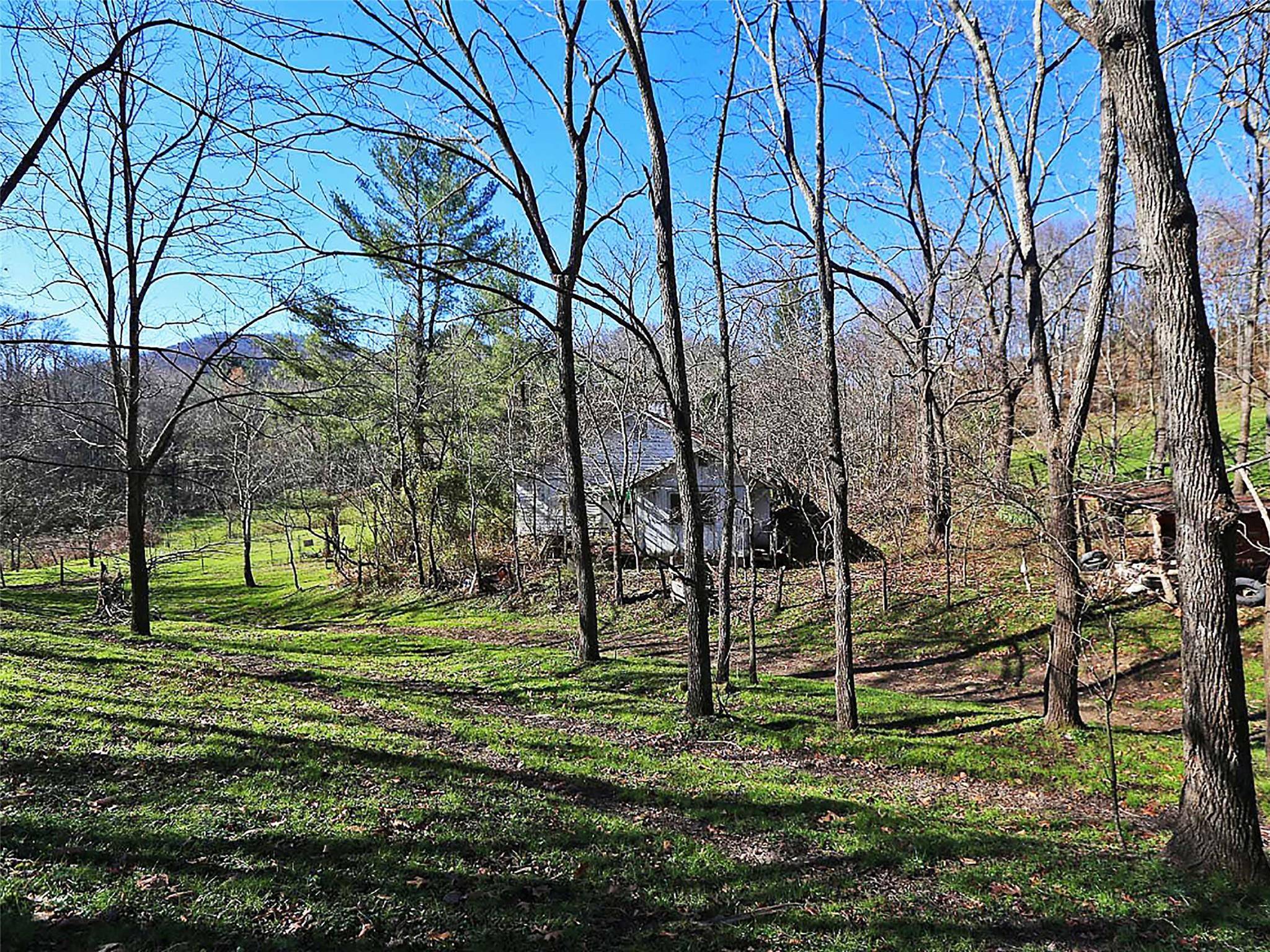000 Russ AVE, Waynesville, NC 28786