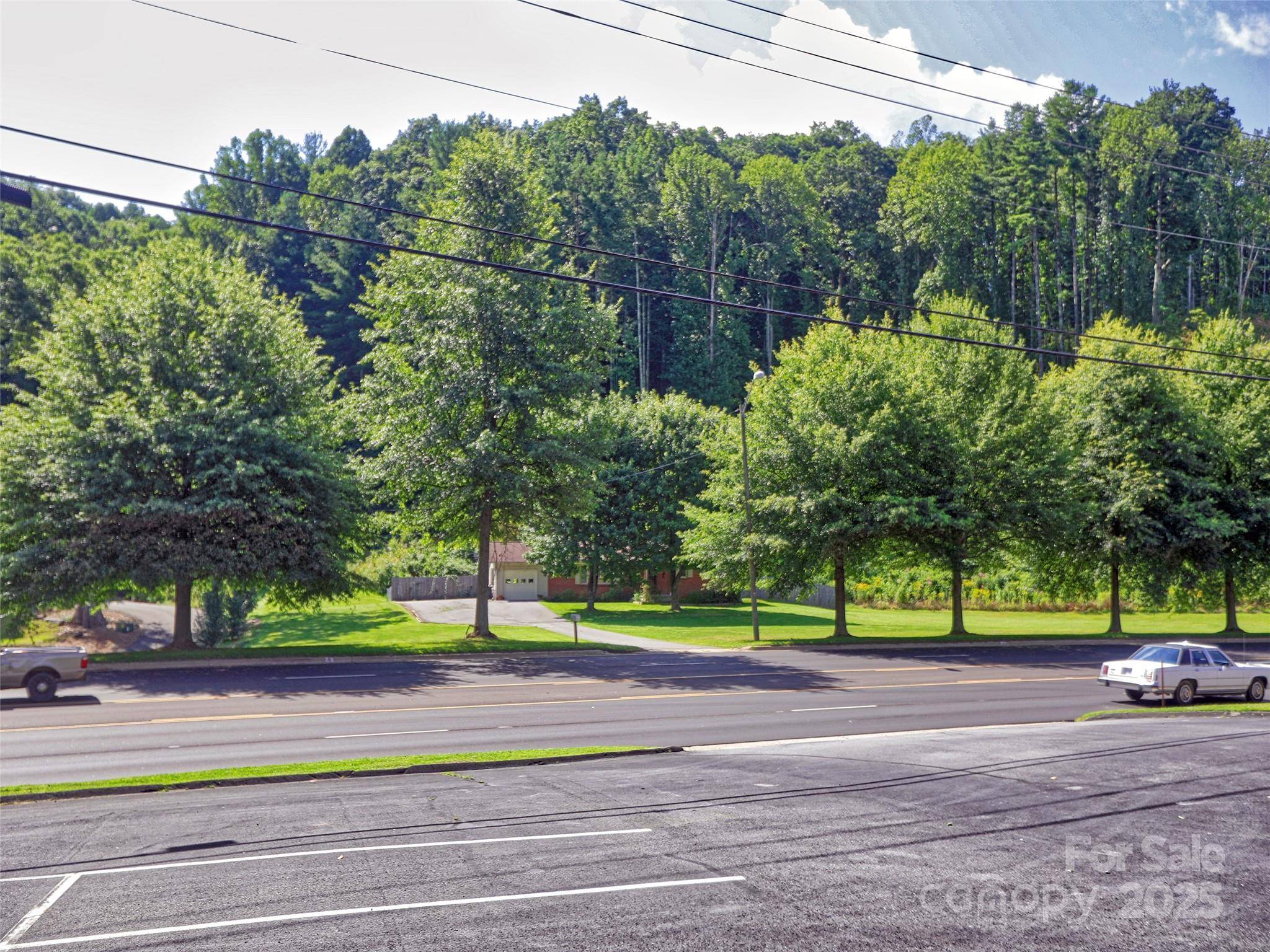 1460 Russ AVE, Waynesville, NC 28786