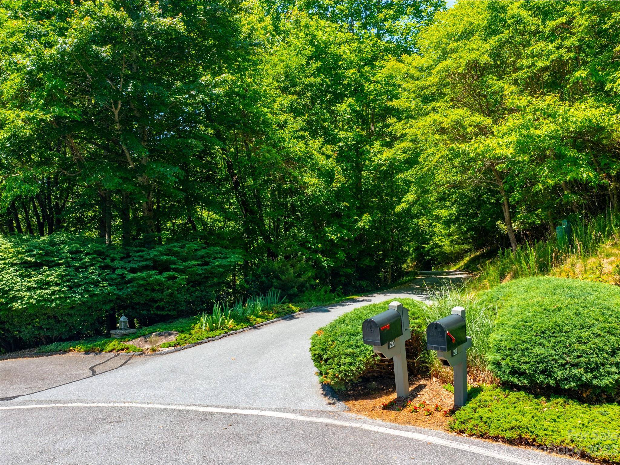 216 BENT PINE TRCE #174, Hendersonville, NC 28739