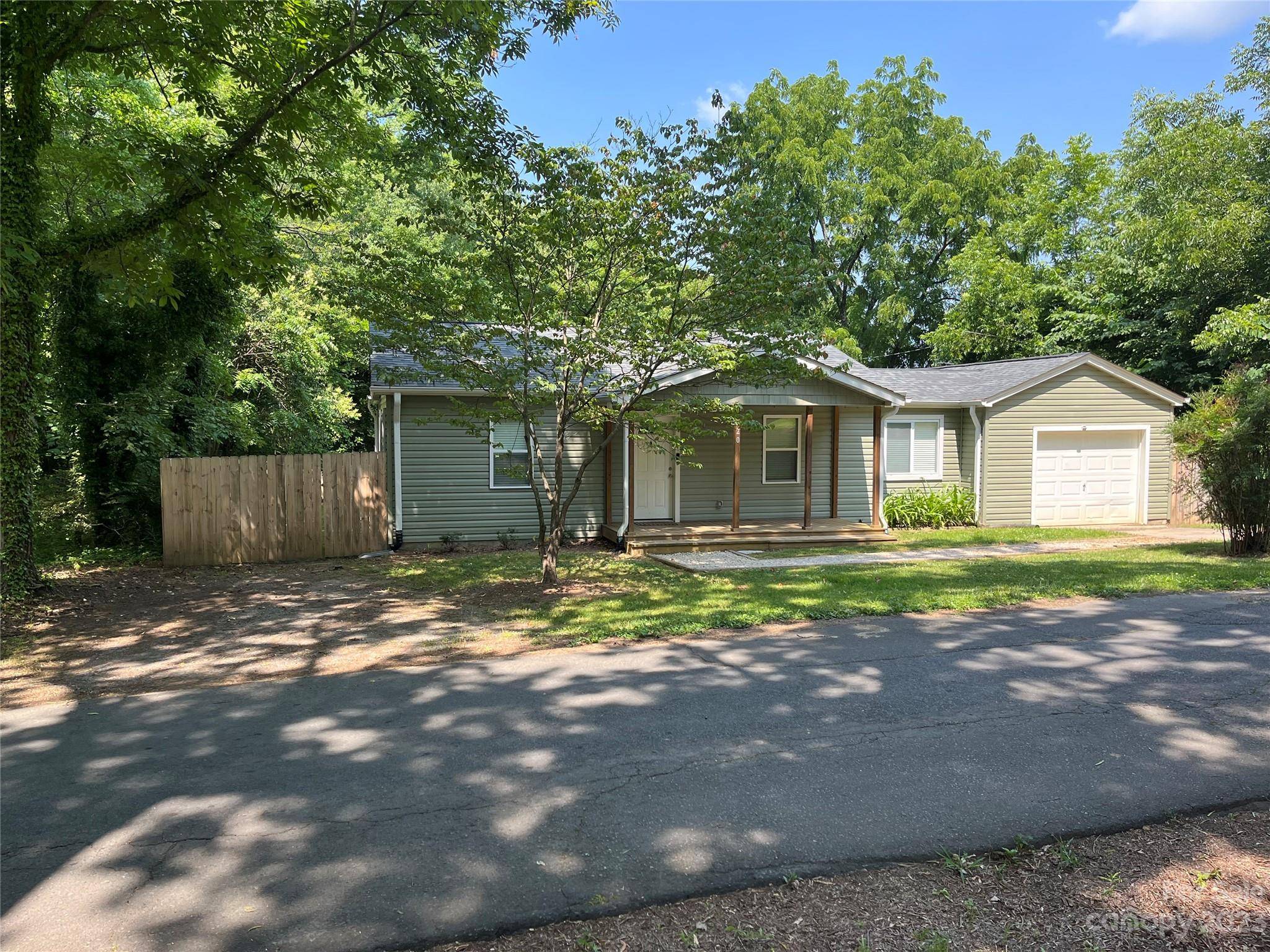 620 Central AVE, Albemarle, NC 28001