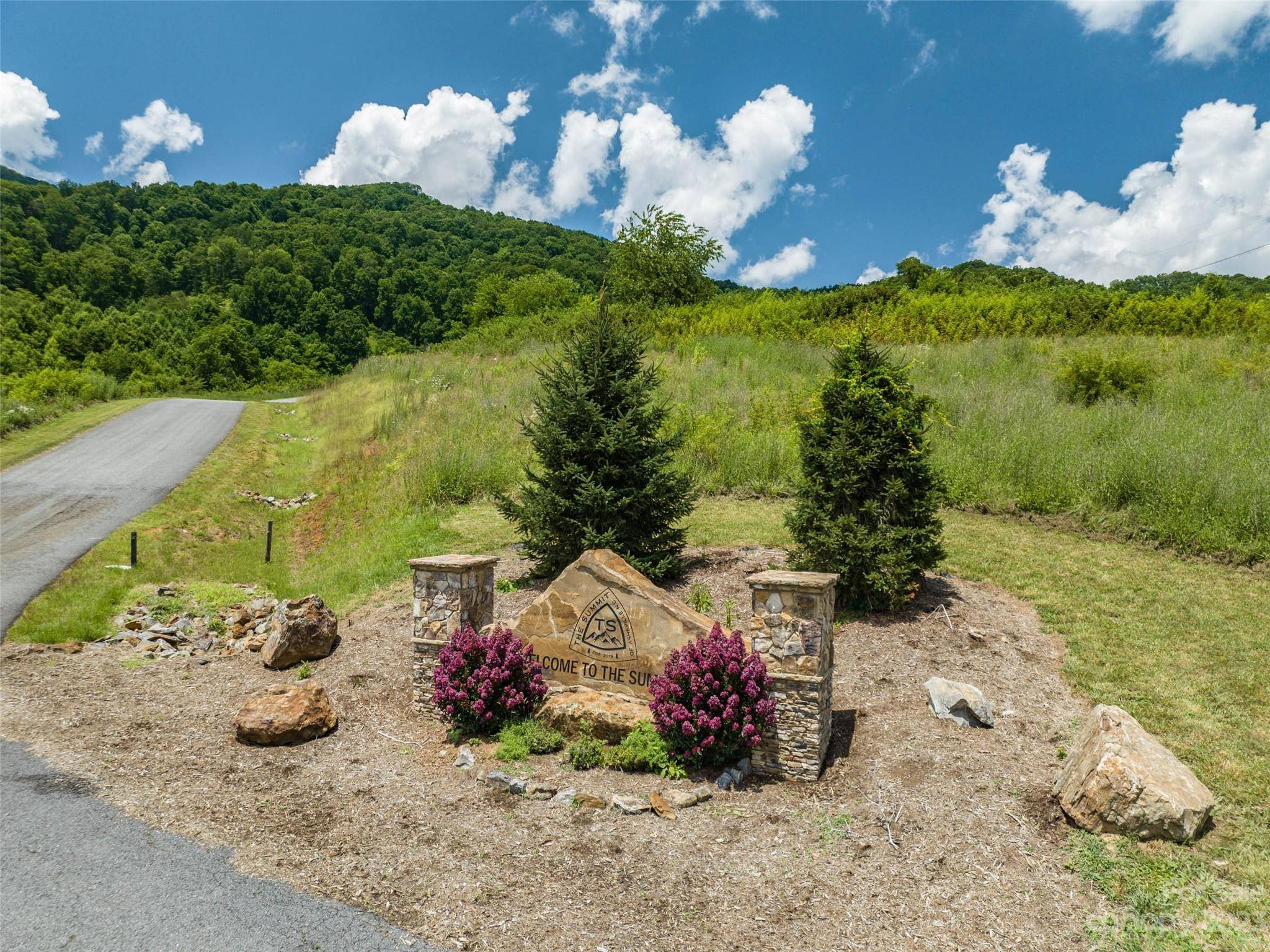 99999 Summit View DR #6, Candler, NC 28715