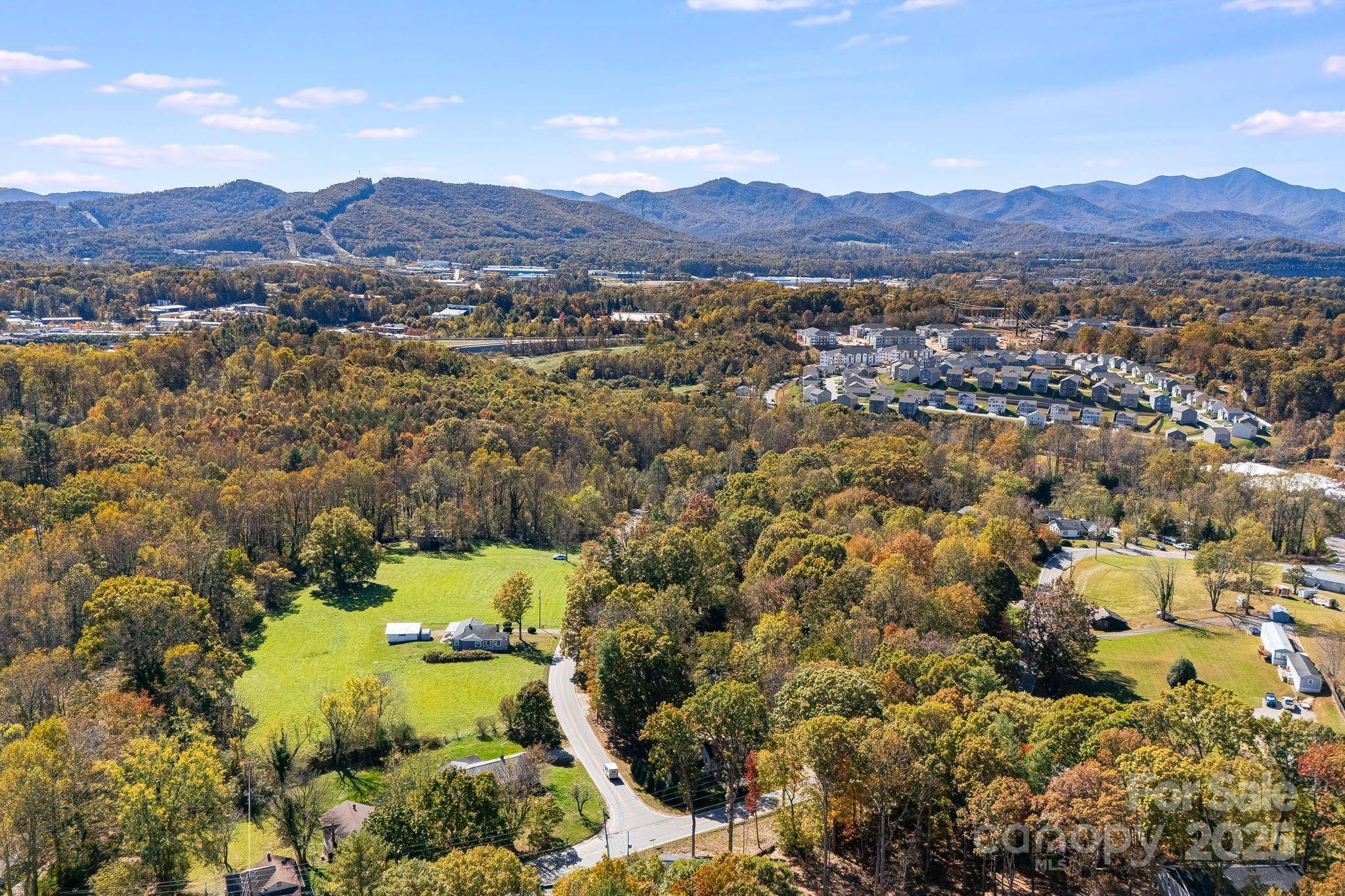 9999 Holbrook RD, Asheville, NC 28806