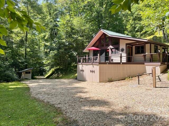 619 Speckled Feather PASS, Sapphire, NC 28774