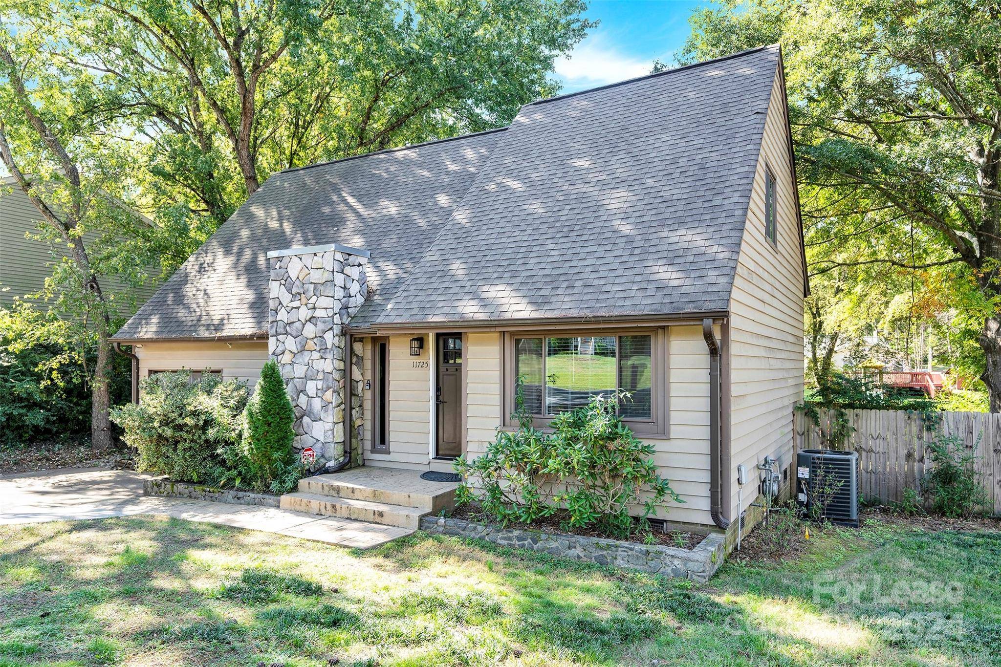 11725 Carmel Lakes DR, Charlotte, NC 28226