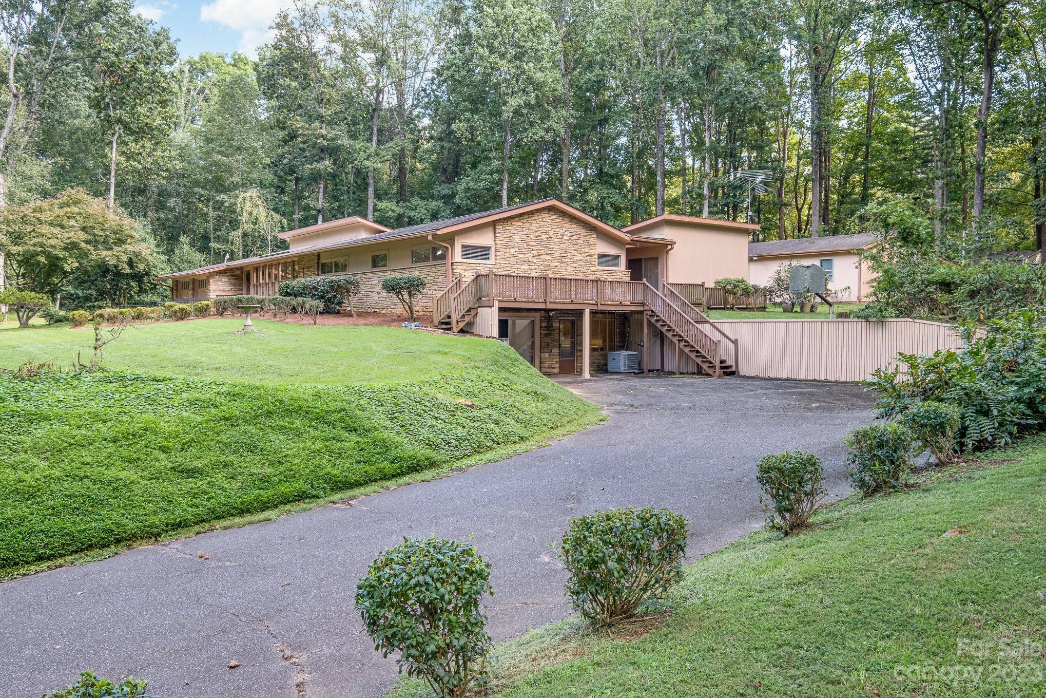 2756 Peachtree RD, Statesville, NC 28625