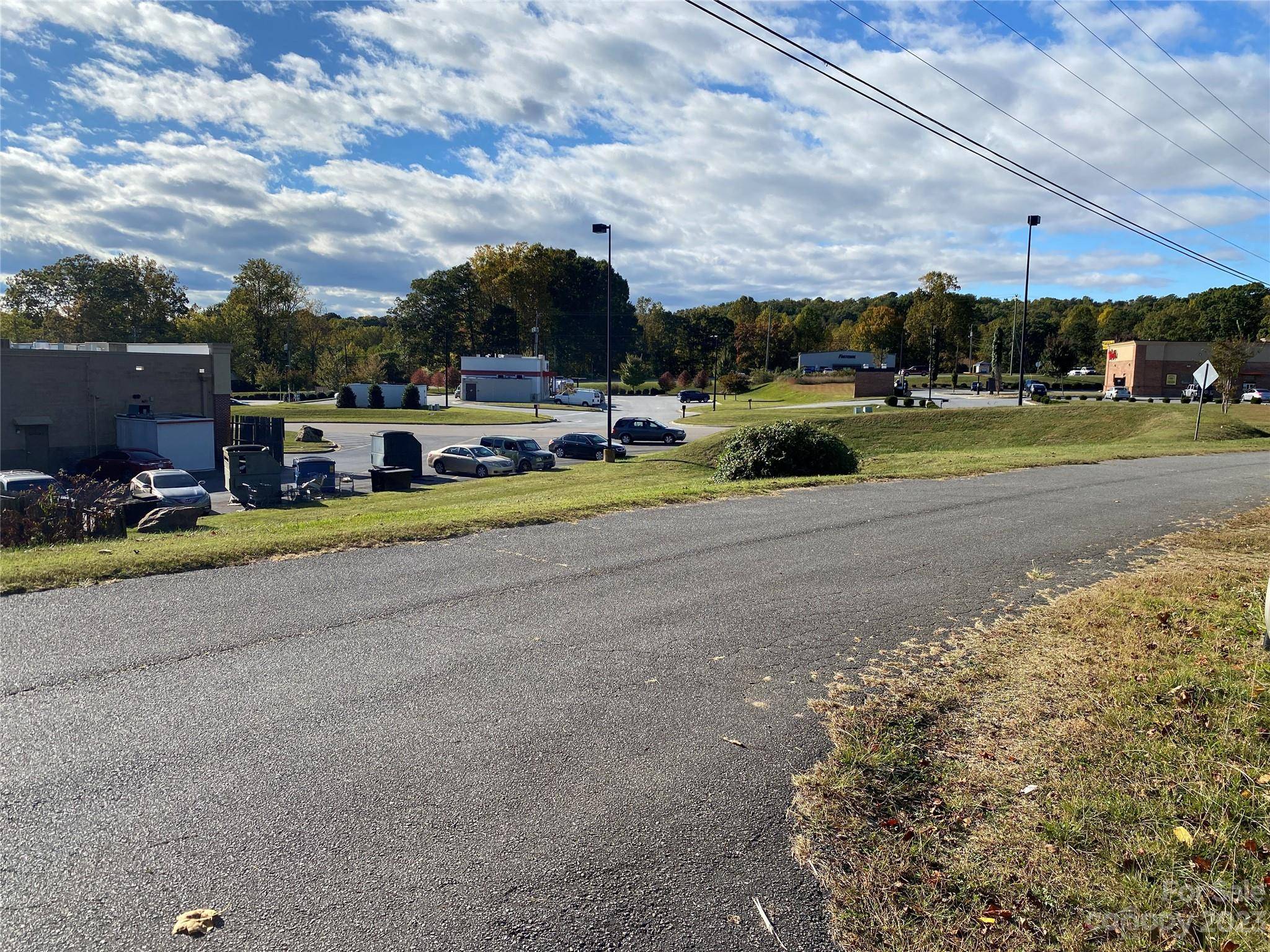 151 Mill RD, Marion, NC 28752