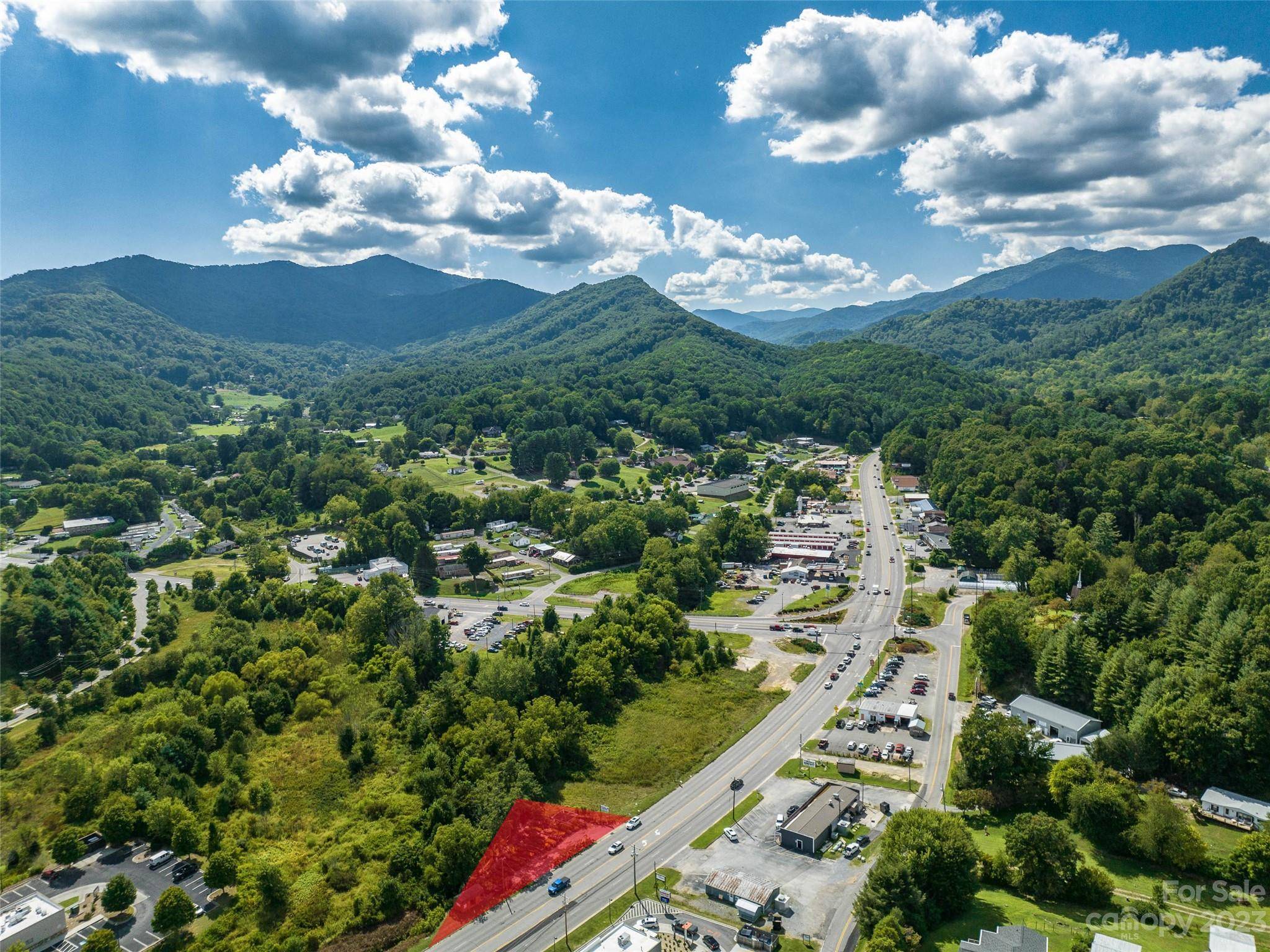 1207 Dellwood RD, Waynesville, NC 28786