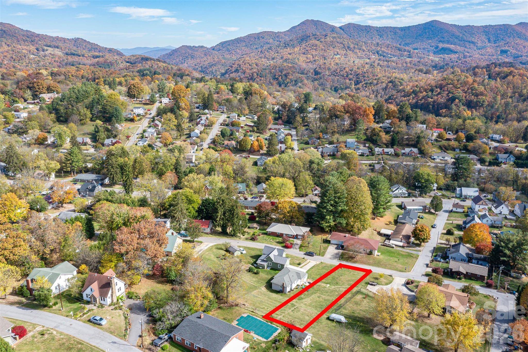 99999 Allen ST, Canton, NC 28716