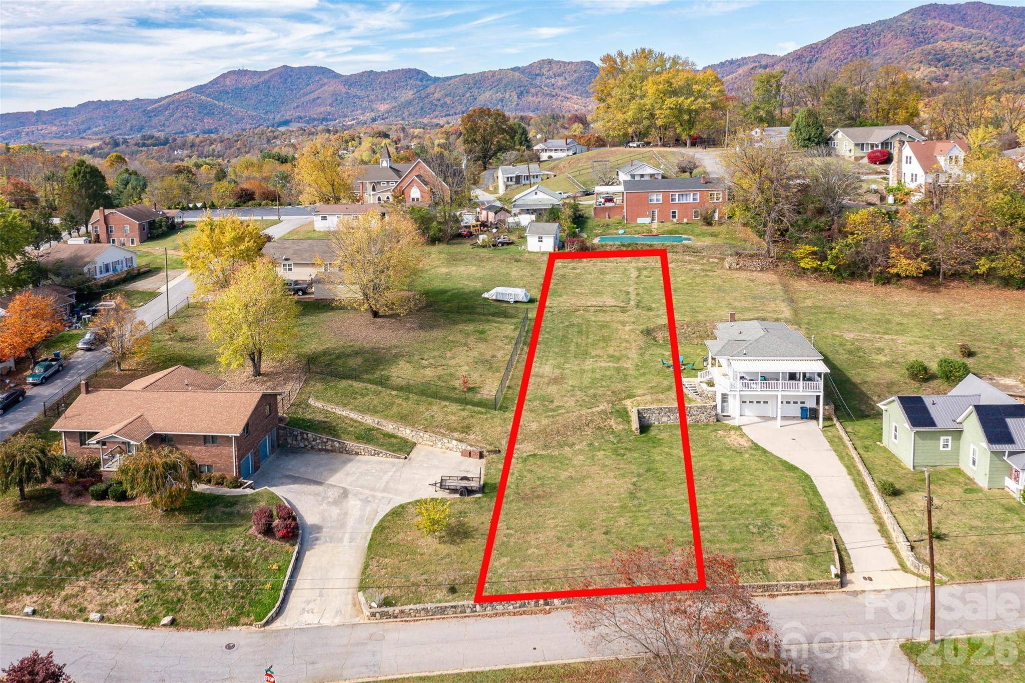 99999 Allen ST, Canton, NC 28716