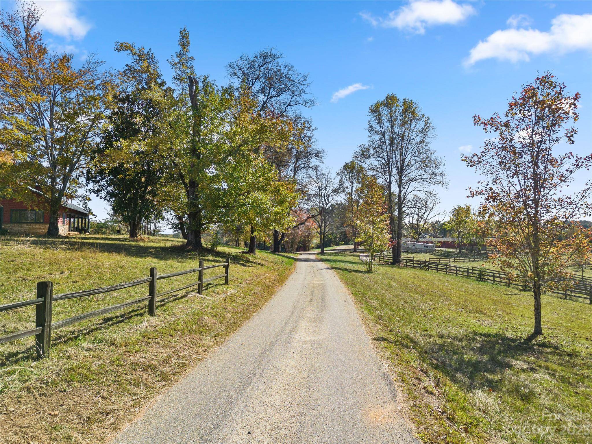 1642 Smith Waldrop RD, Mill Spring, NC 28756