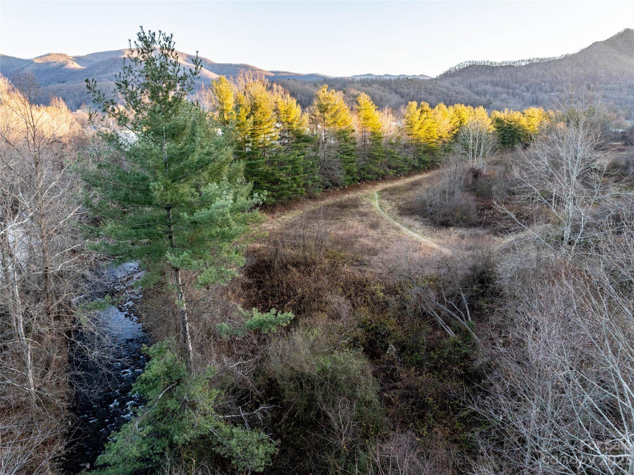 00 Hyatt Creek RD, Waynesville, NC 28786