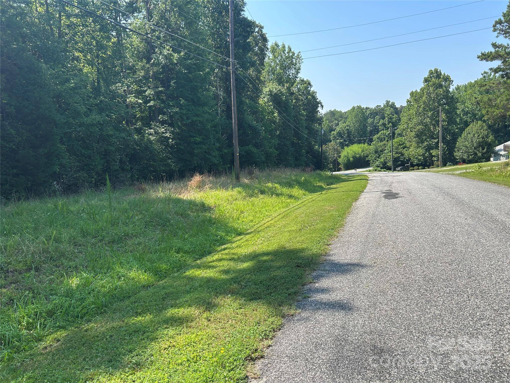 255 Bowers RD, Thomasville, NC 27360
