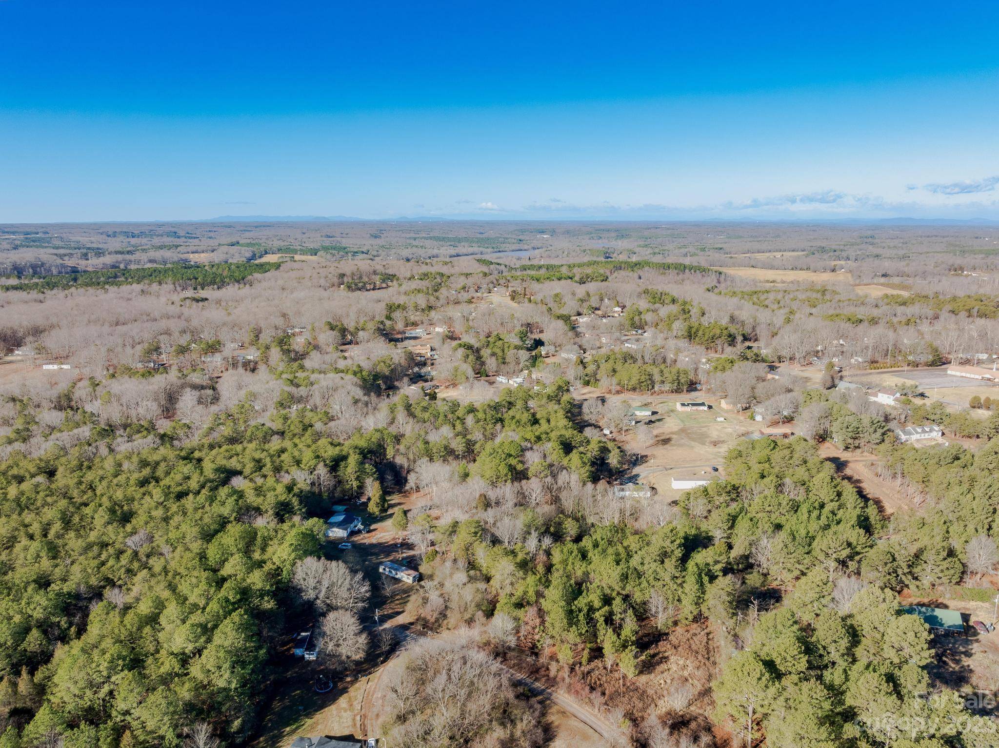 000 Lockhart LN, Statesville, NC 28677