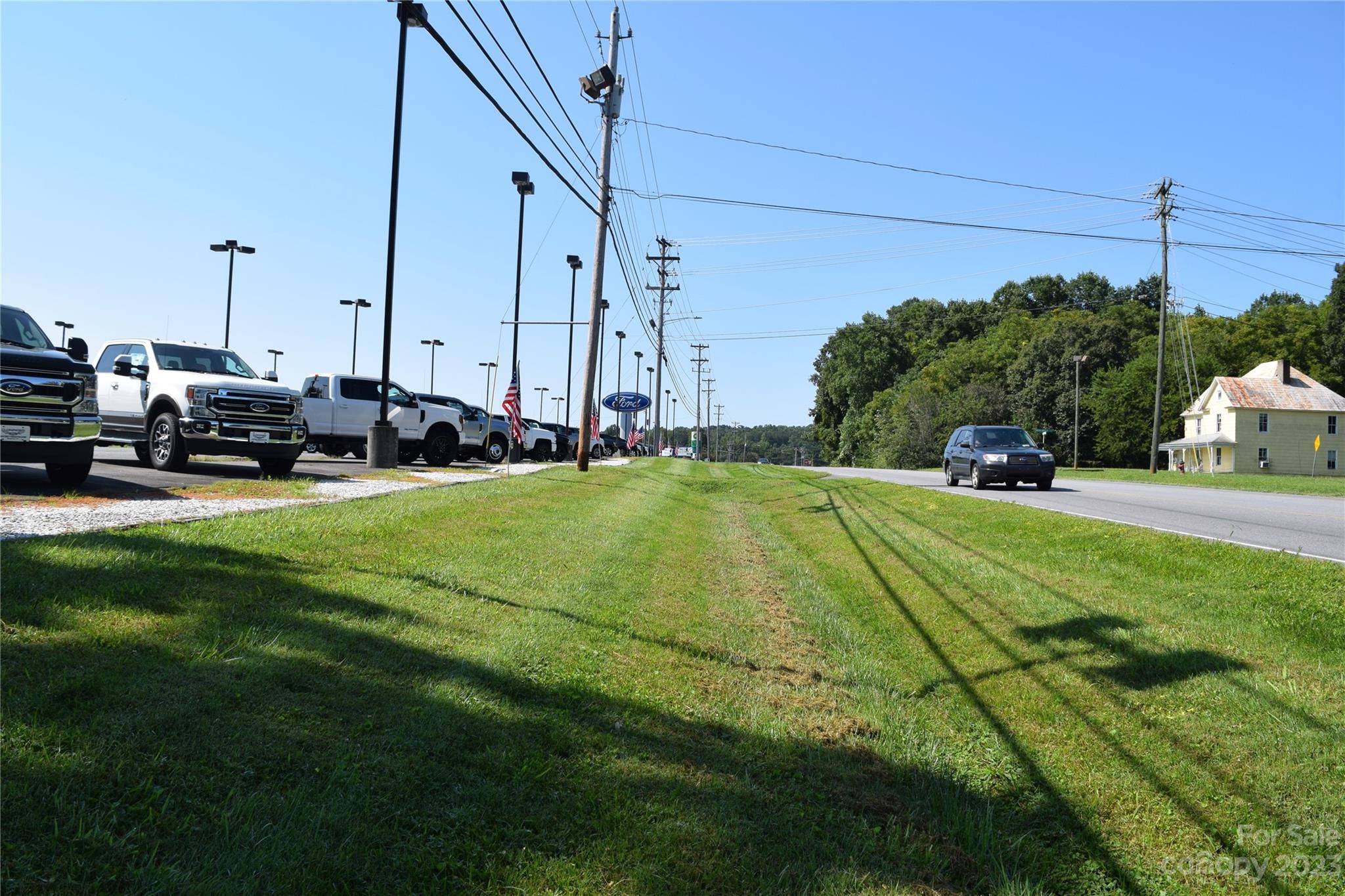 913 Jamestown RD, Morganton, NC 28655