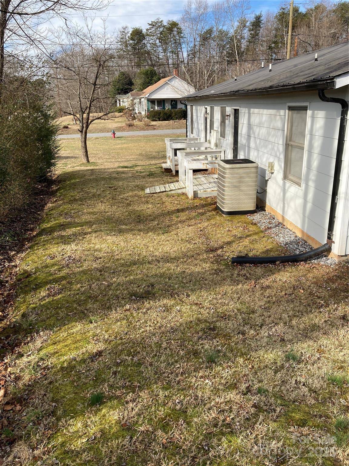 100 Normandy DR, Morganton, NC 28655