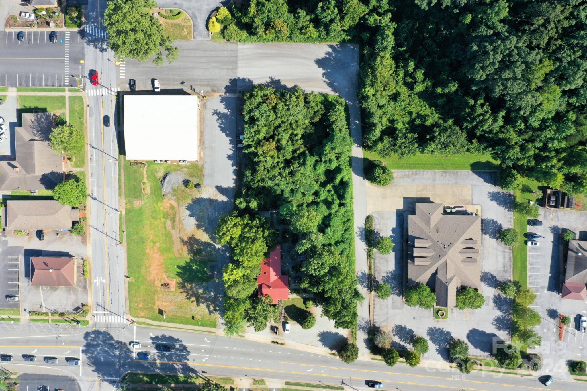 60 Walker ST, Columbus, NC 28722