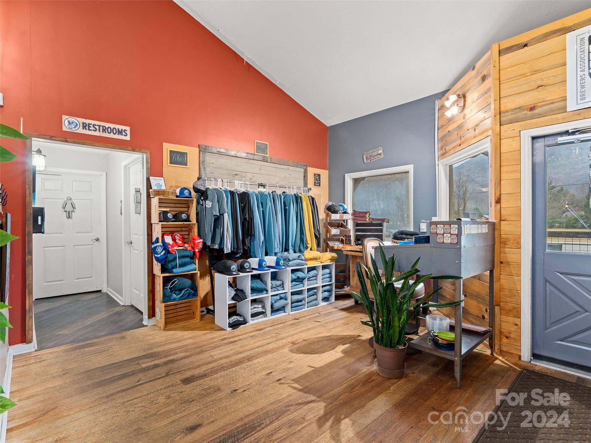 4352 Soco RD, Maggie Valley, NC 28751