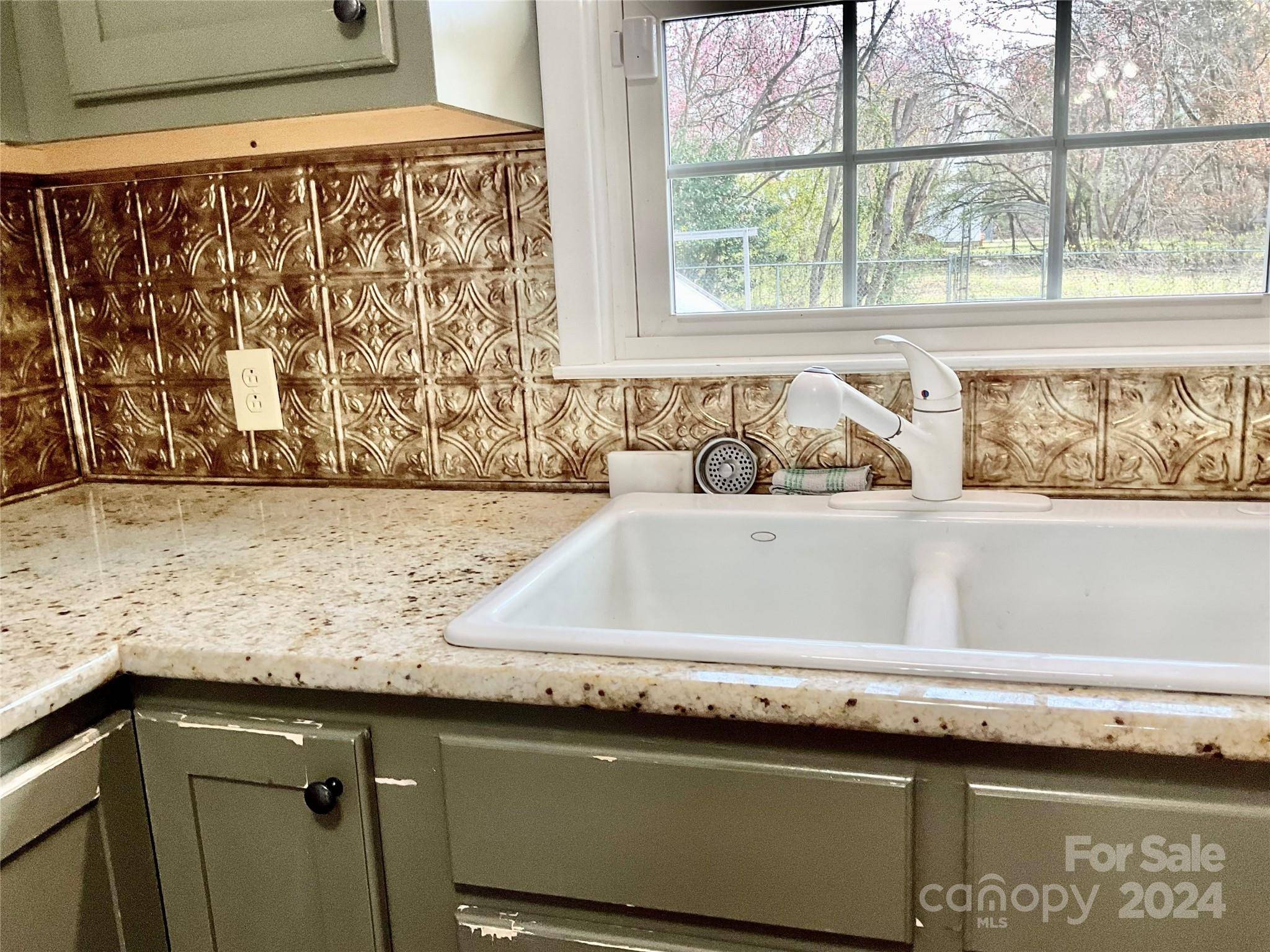 1960 Monza DR, Albemarle, NC 28001
