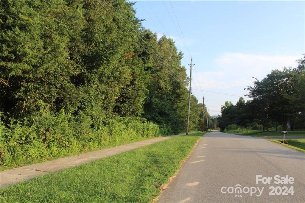 84 Lakeside AVE #Lots 6 & 7, Granite Falls, NC 28630