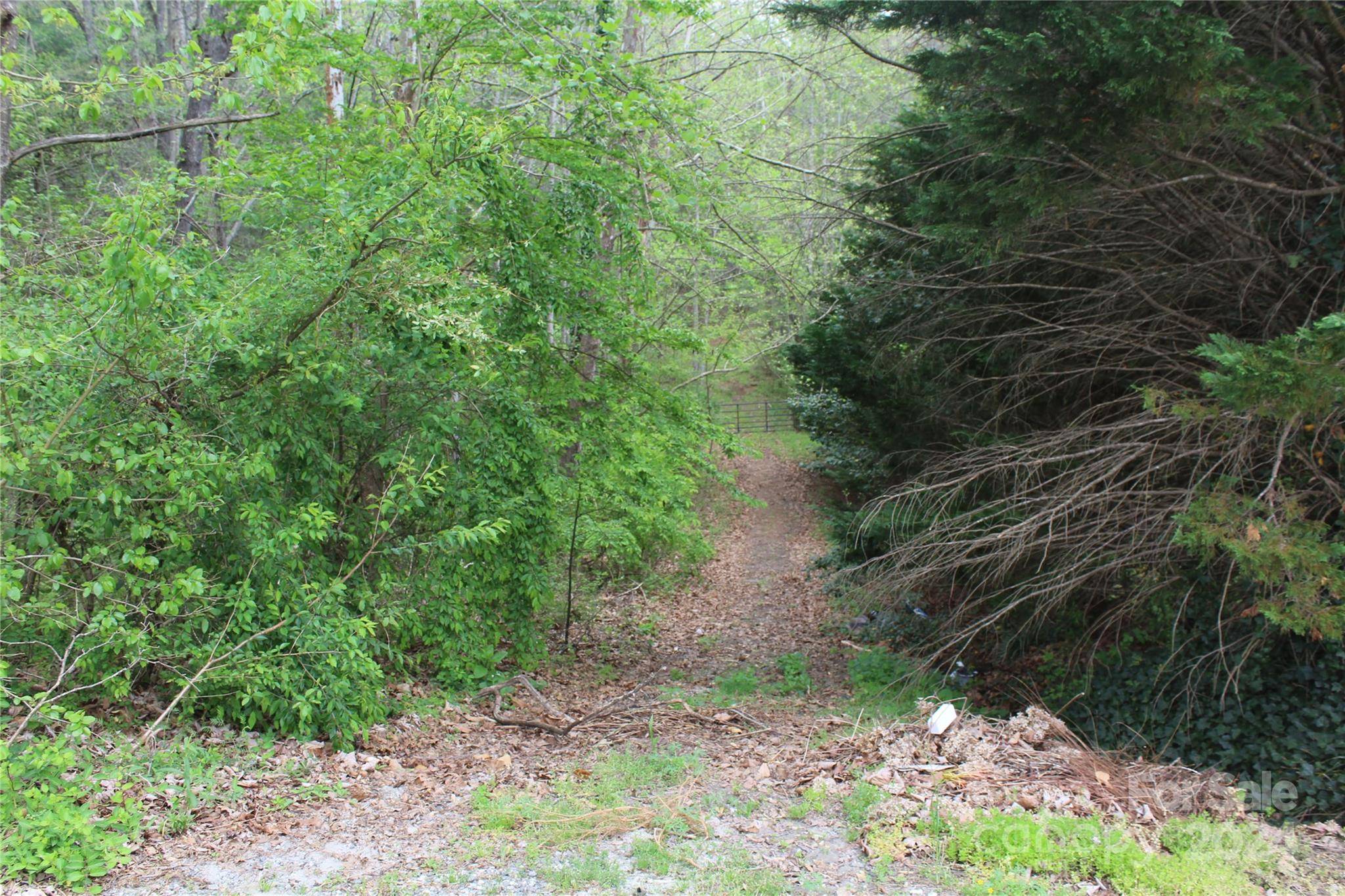 350 Sycamore AVE NW #6 & 2, Valdese, NC 28690