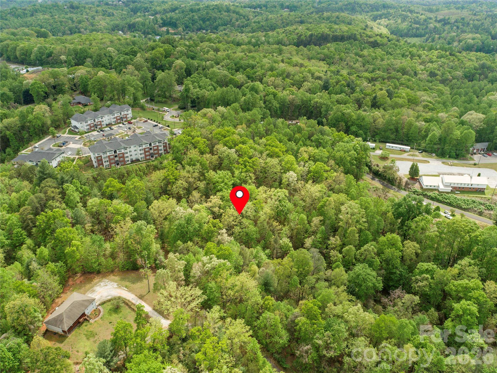000 Yancey Ridge LN, Marion, NC 28752