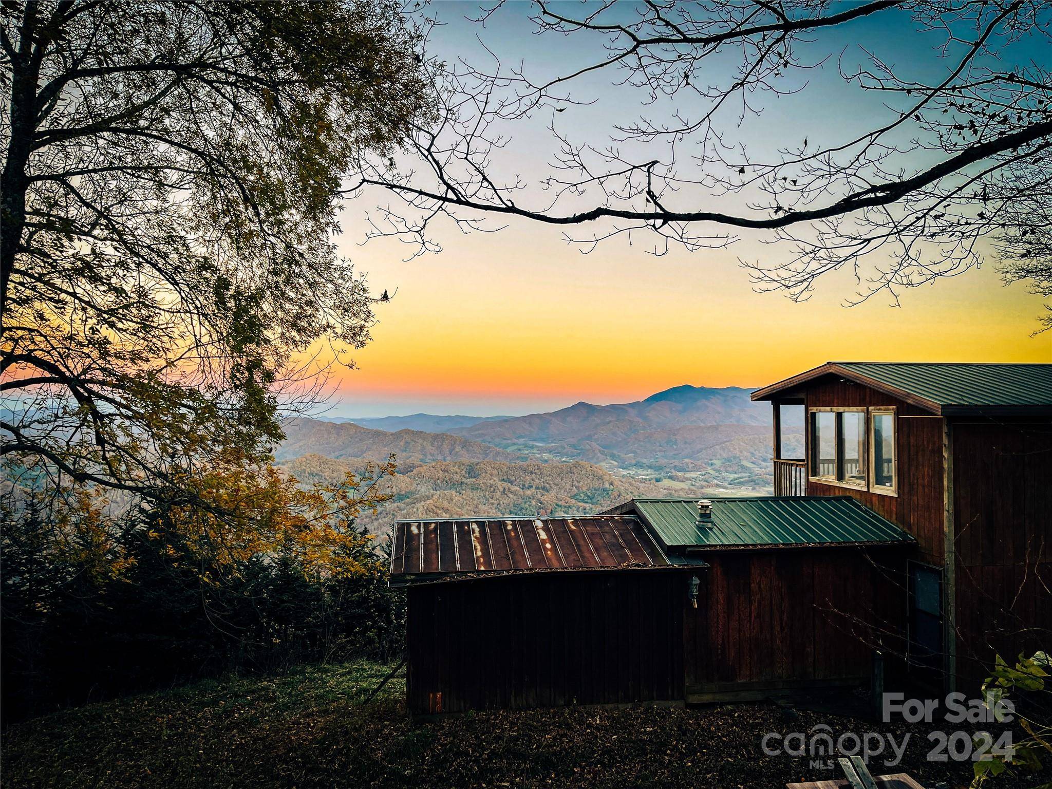1375 Swing RD, Burnsville, NC 28714