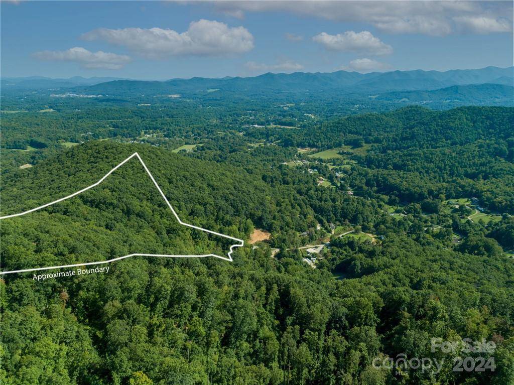 58 Grooms RD, Candler, NC 28715