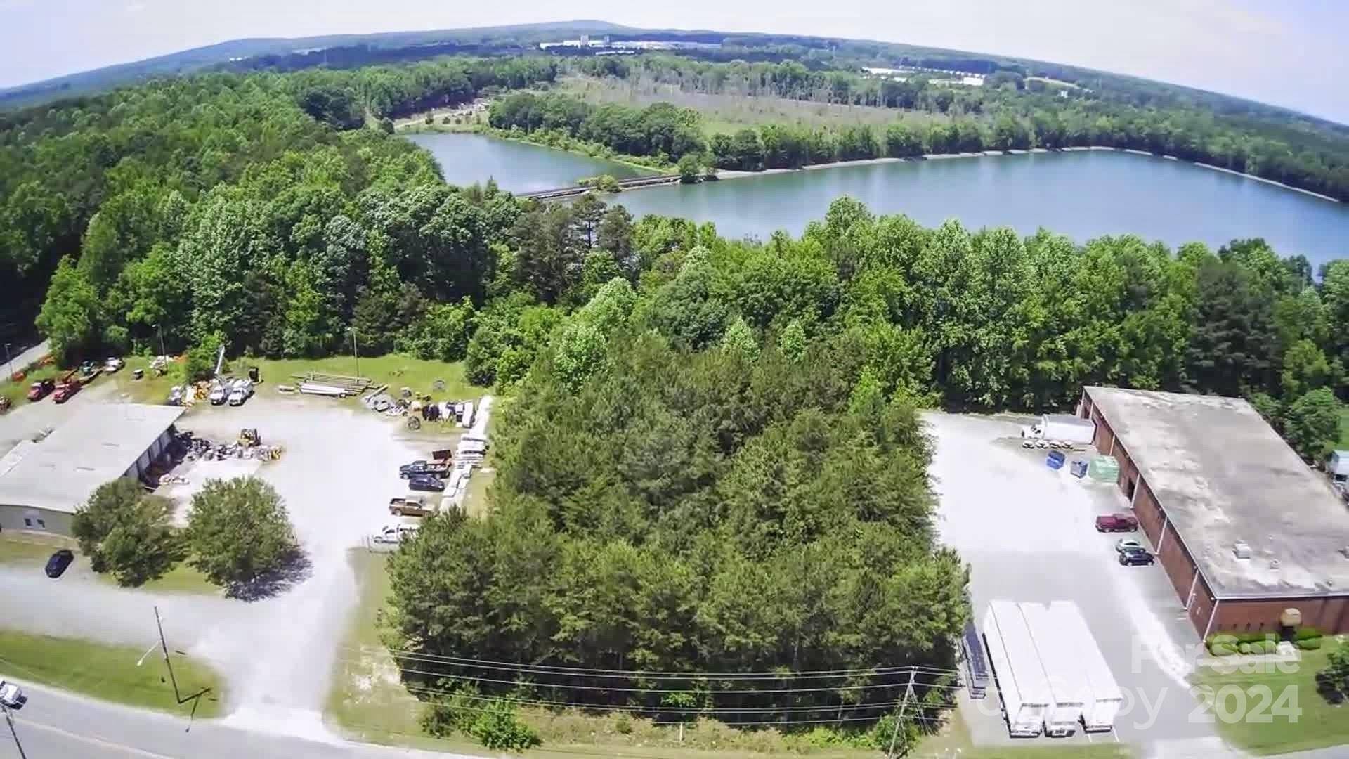 1100 Tulip DR, Gastonia, NC 28052