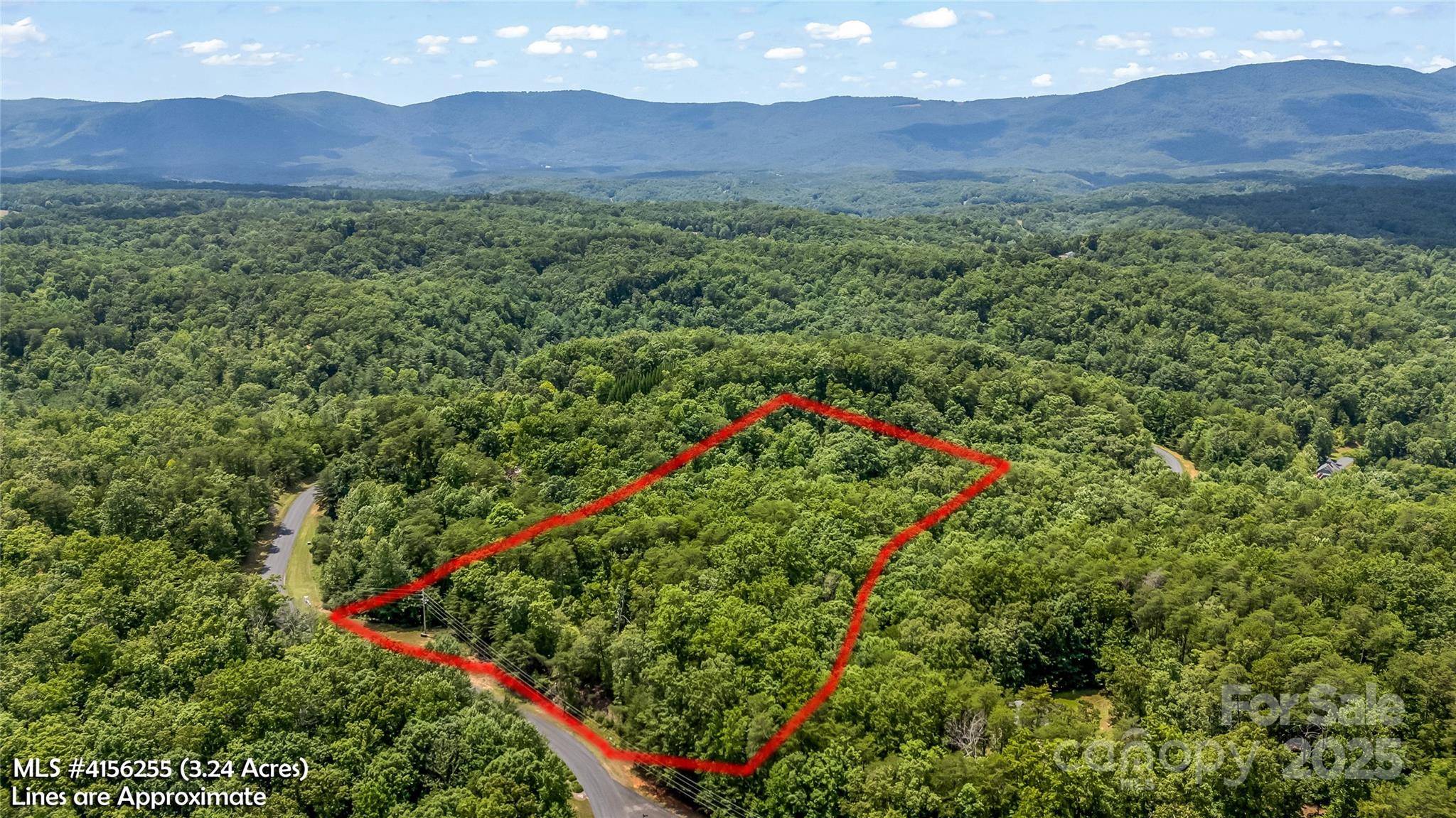 000 Lake Adger Pkwy #22, Mill Spring, NC 28756
