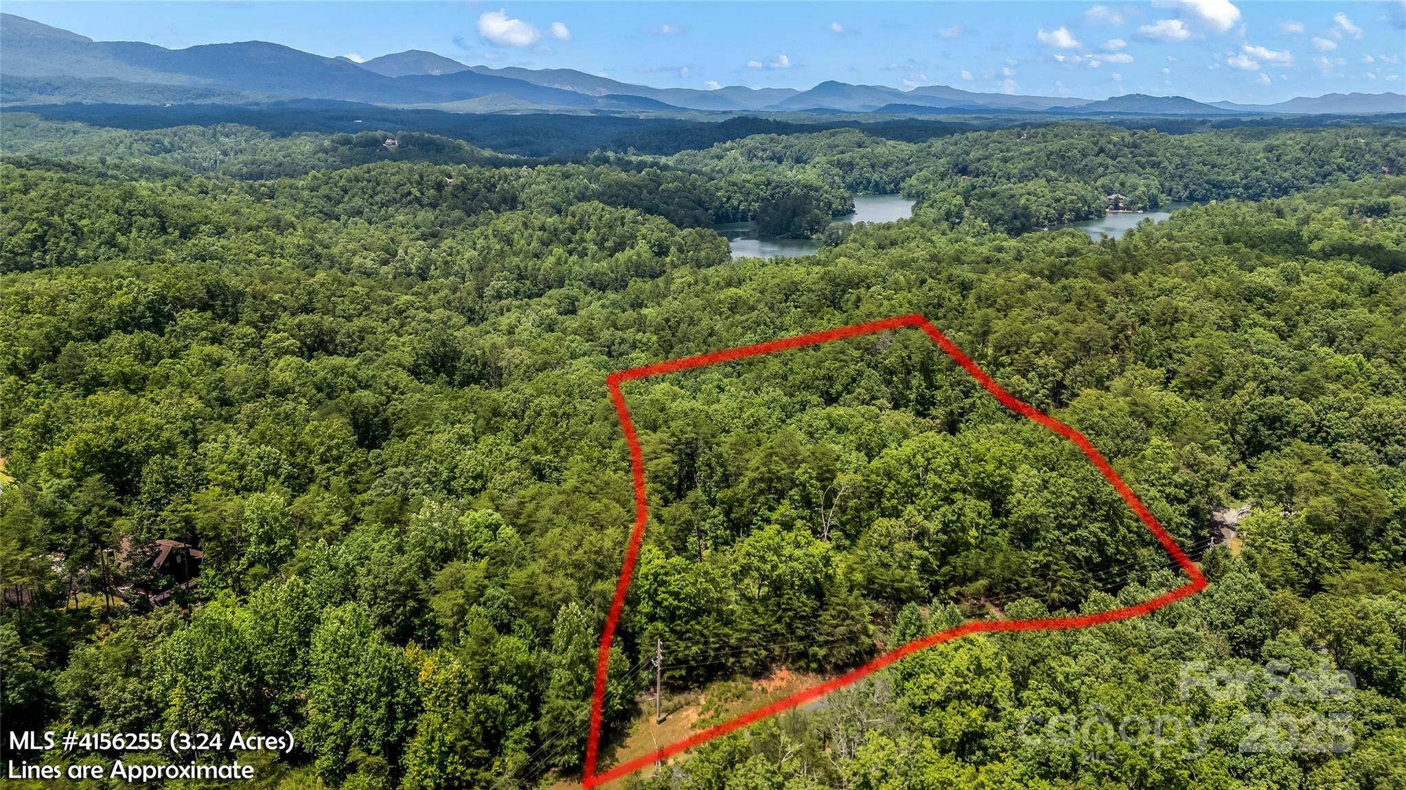 000 Lake Adger Pkwy #22, Mill Spring, NC 28756